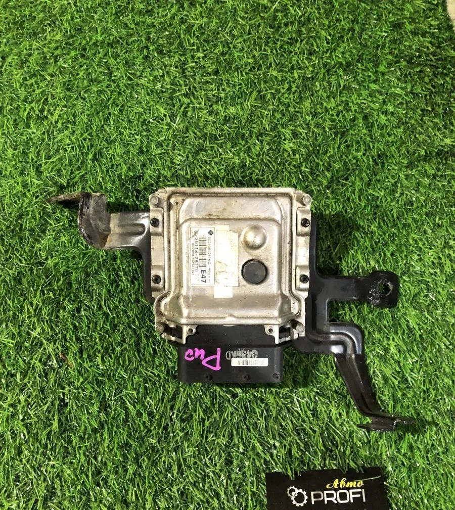 блок управления двигателем Kia Rio 3