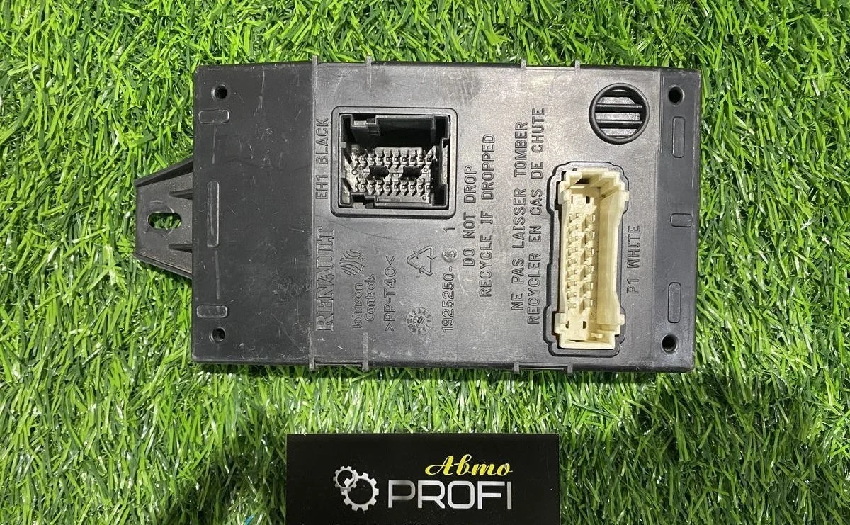 Блок комфорта Renault Sandero 1