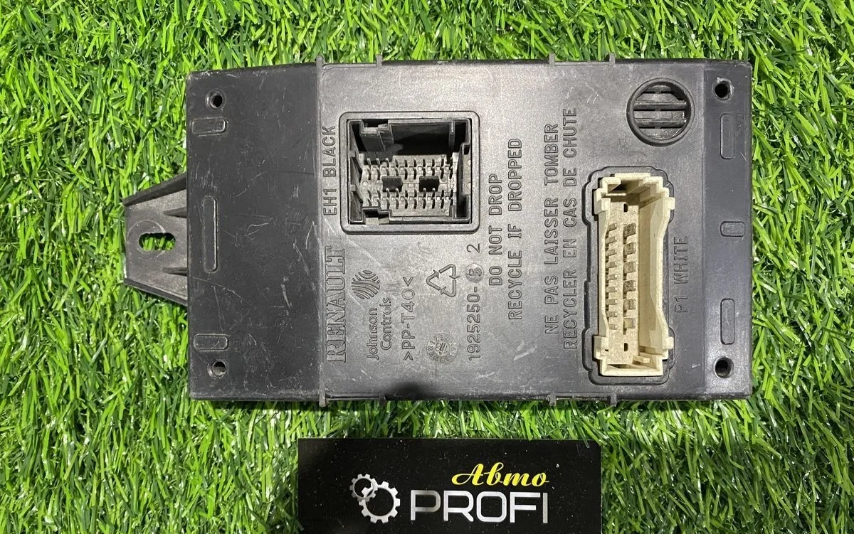 Блок комфорта Renault Sandero 1