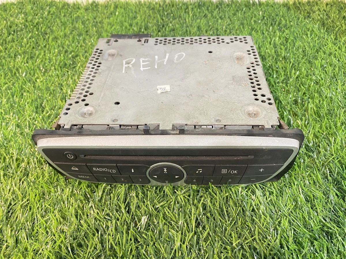 Магнитола Renault Megane 3