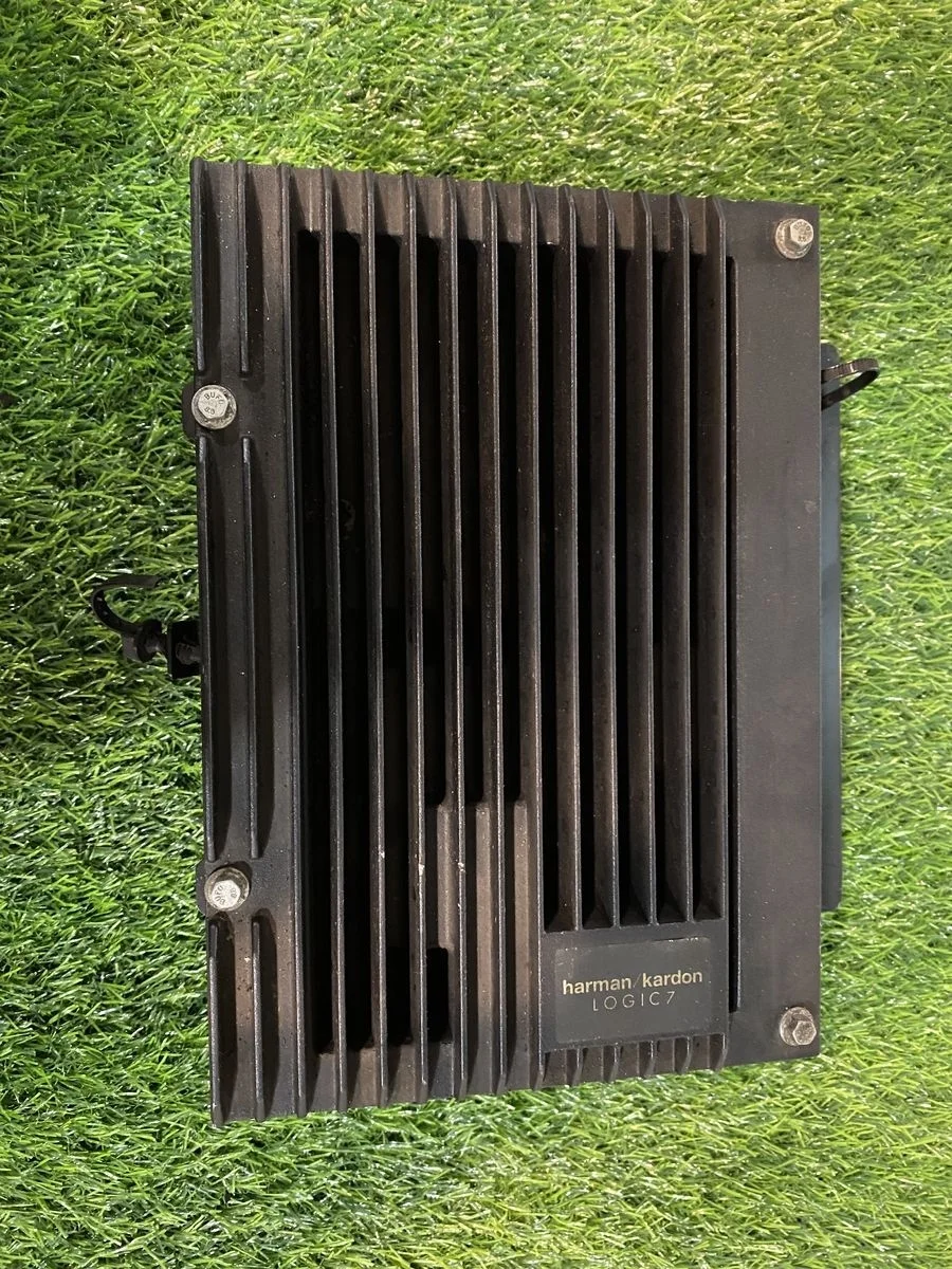 Усилитель музыки на Land Rover Discovery