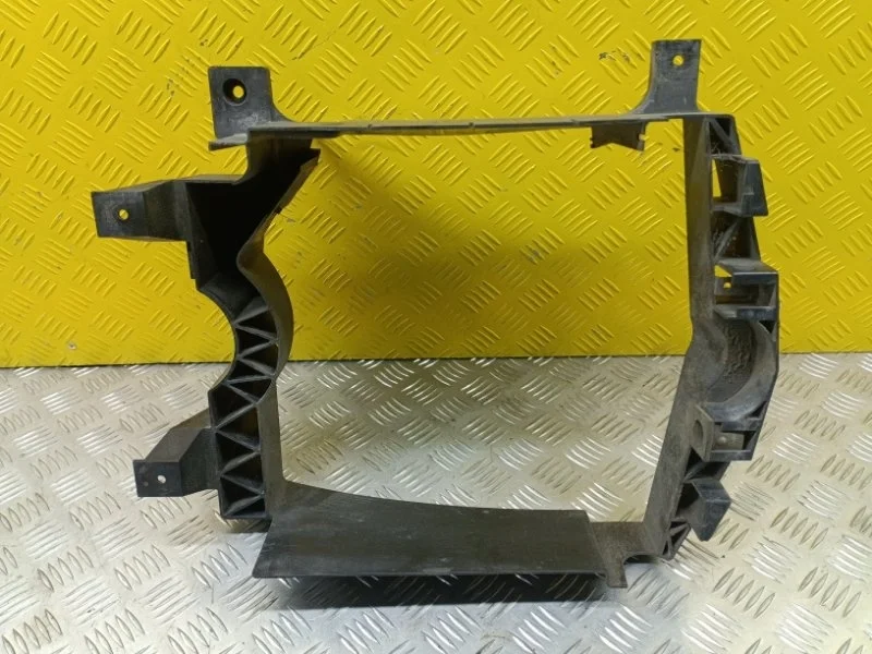 Крепление интеркулера Land Rover Range Rover Sport Ii (2013-2022) 2016 LR034556 3.0 D SDV6