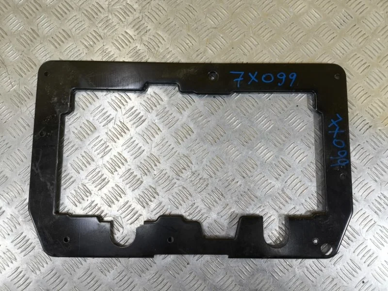 Кронштейн Land Rover Range Rover Sport Ii (2013-2022) 2016 LR037533 3.0 D SDV6