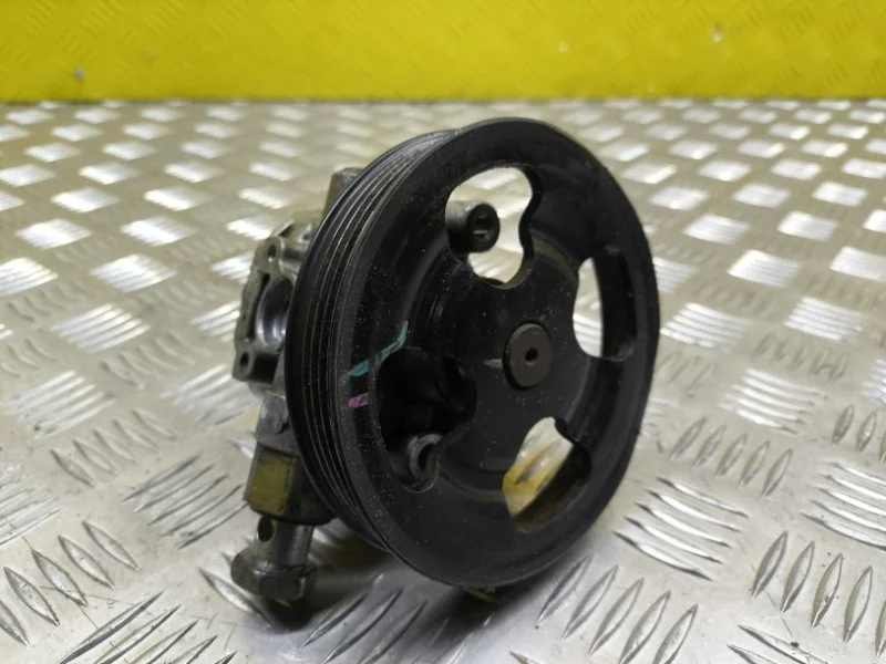 Насос гидроусилителя руля Mitsubishi L200 (2015-2022) 2015 4450A238 2.4 D 4N15