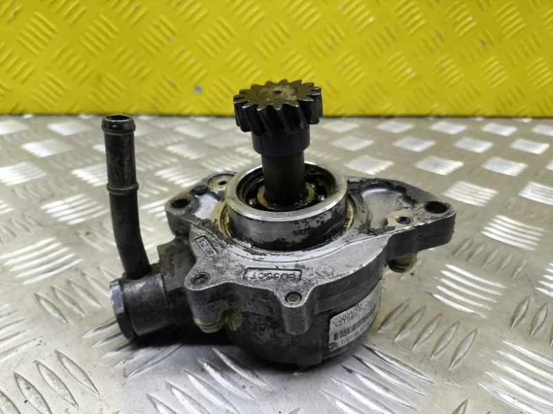 Насос вакуумный Mitsubishi L200 (2006-2015) 2011 2020A002