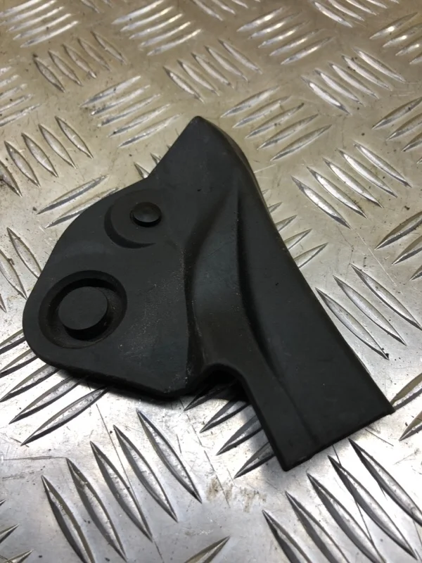 Накладка двери (крышки) багажника Toyota Rav 4 (Ca40) (2012-2019) 2013 6488642010 2.2 D 2ADFTV