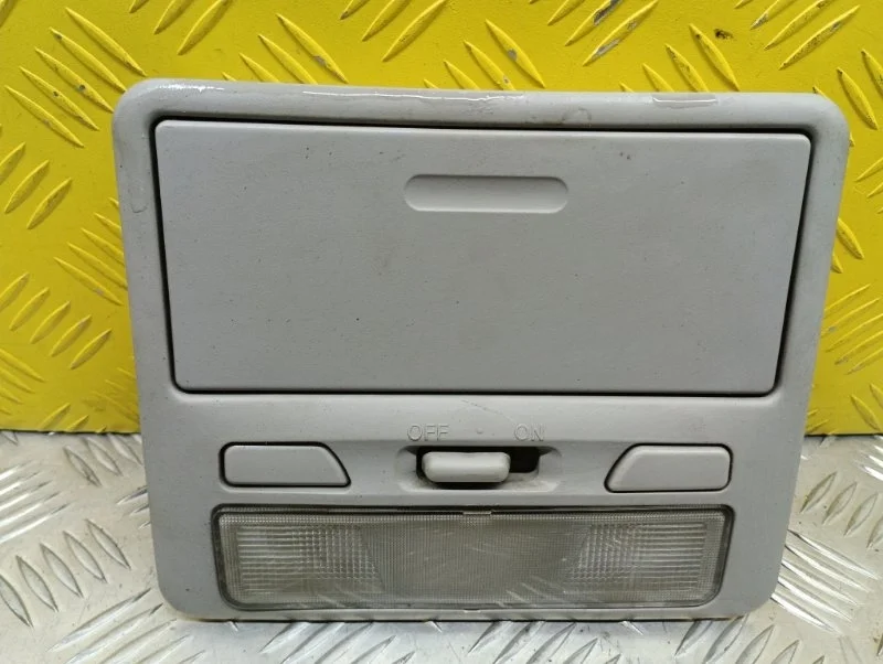 Фонарь салона (плафон) Mitsubishi Pajero Sport Ii (2008-2017) 2008 8401A041ZZ ВНЕДОРОЖНИК 3.2 D 4M41