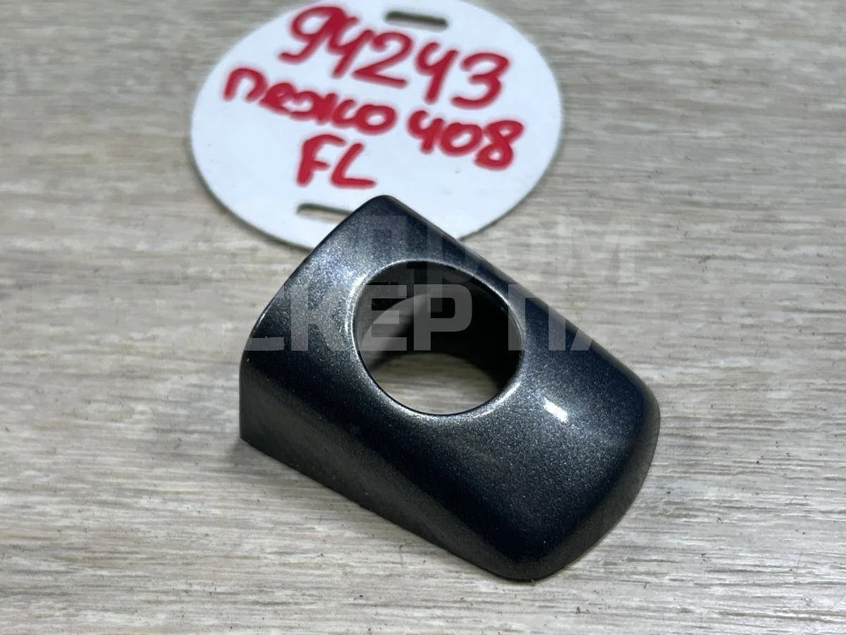 Накладка ручки левой Пежо 408 1