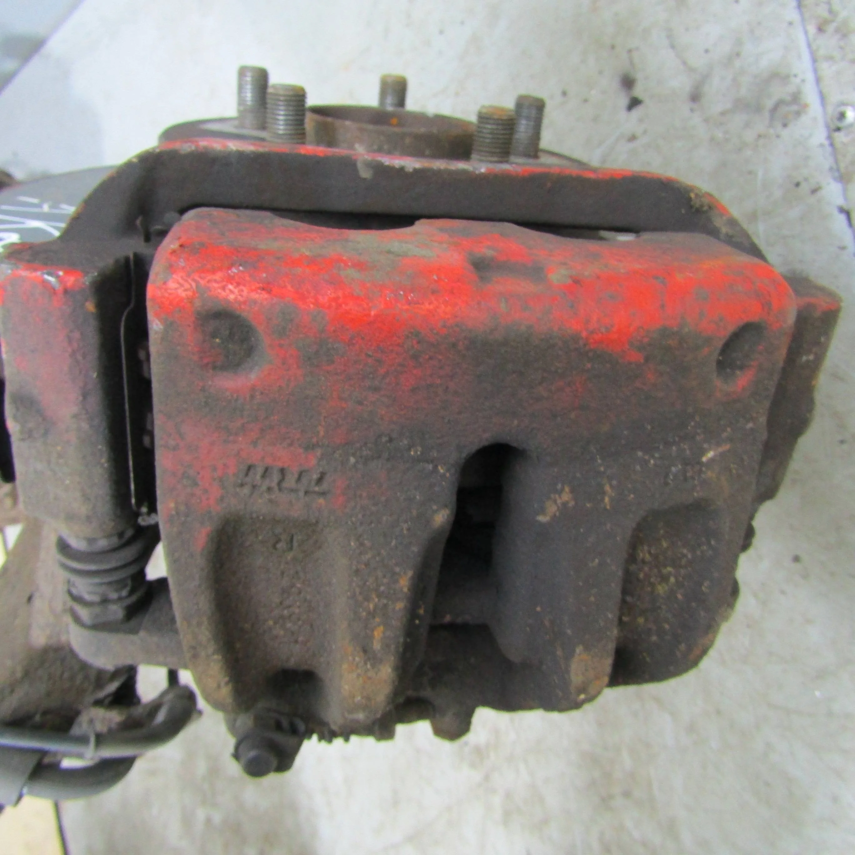 Суппорт передний правый LAND ROVER Range Rover Sp