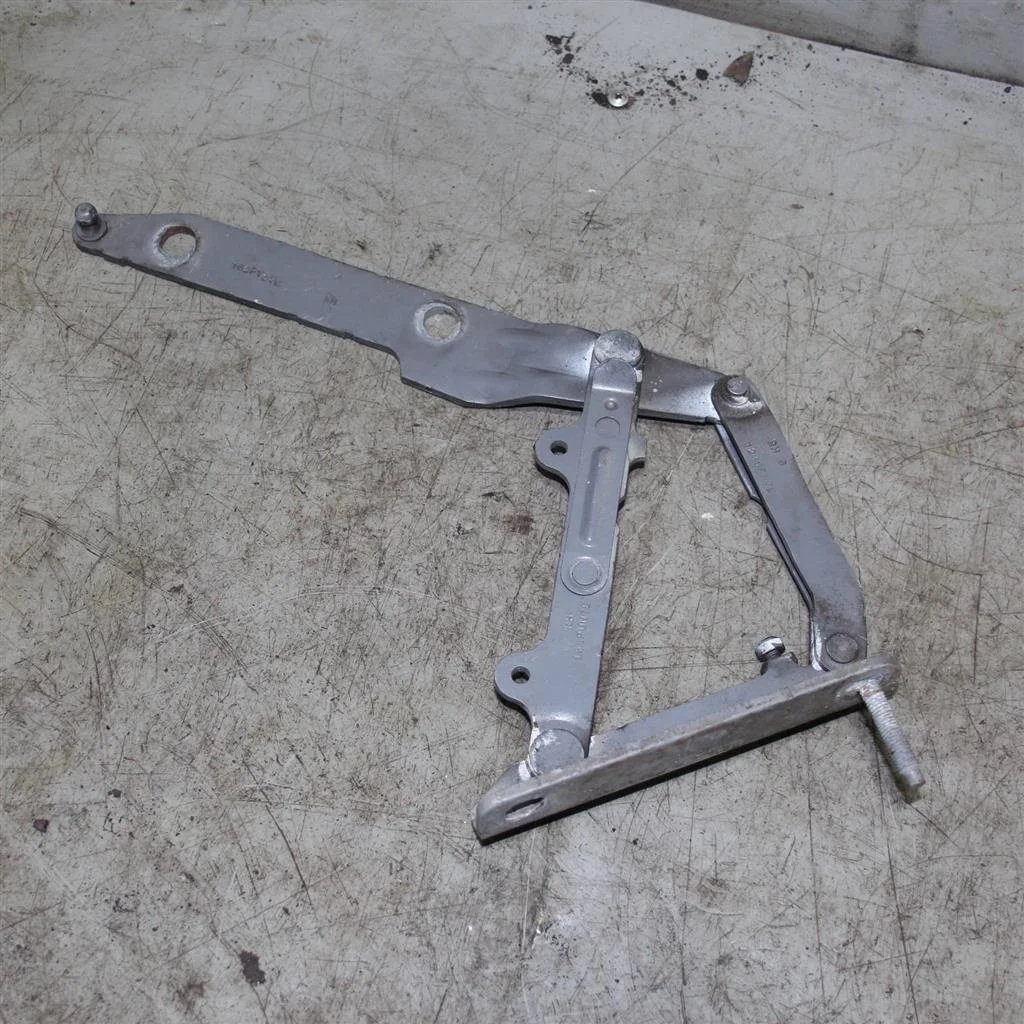 Петля капота правая LAND ROVER Range Rover Sport