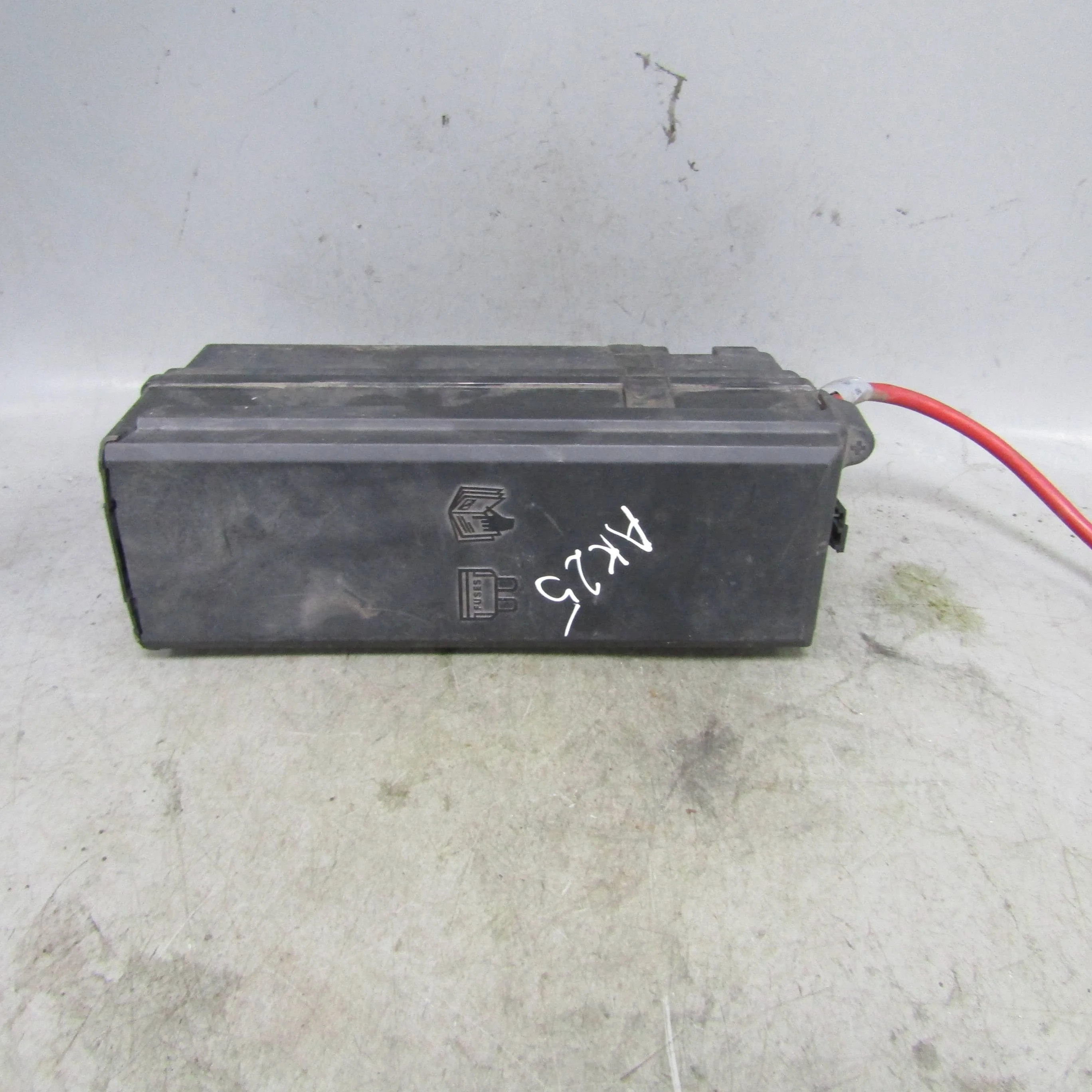 Блок предохранителей (Под капотом) LAND ROVER Ran