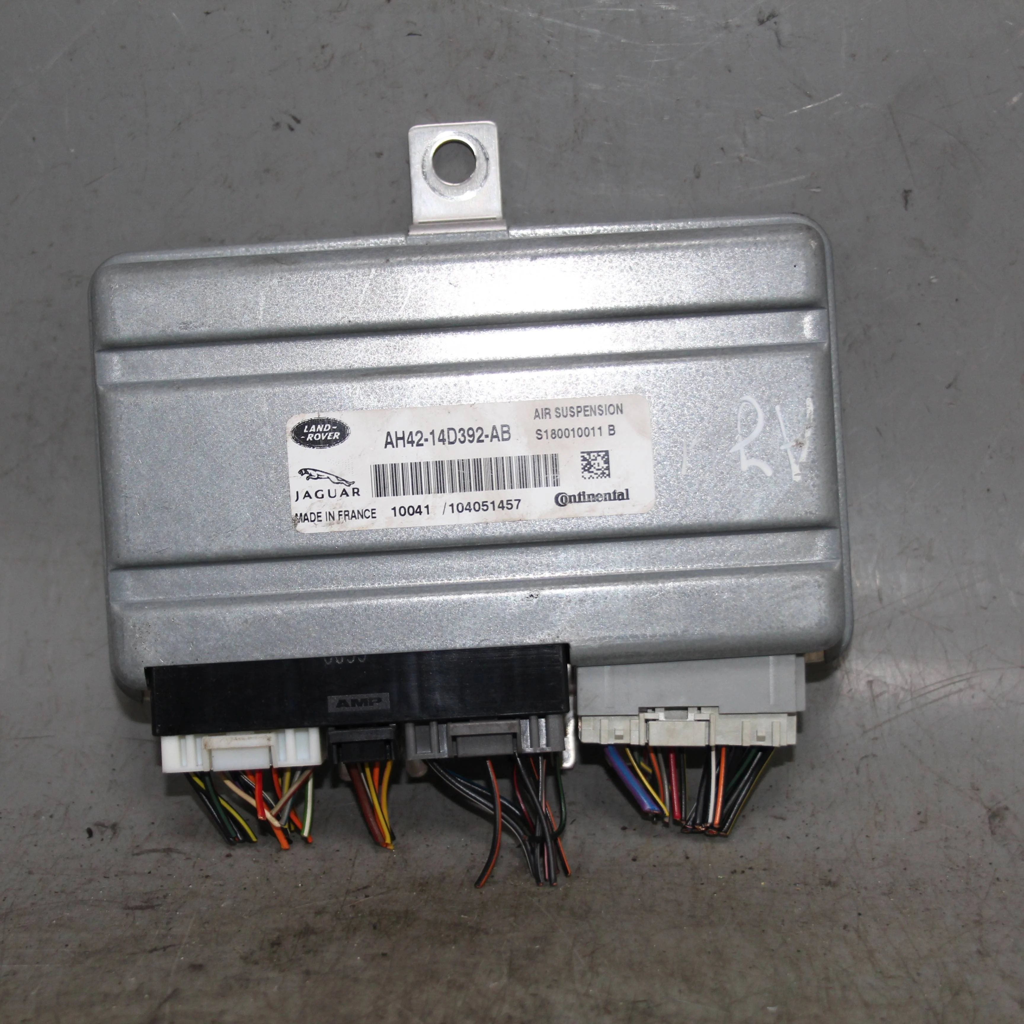 Блок управления пневмоподвеской LAND ROVER Range