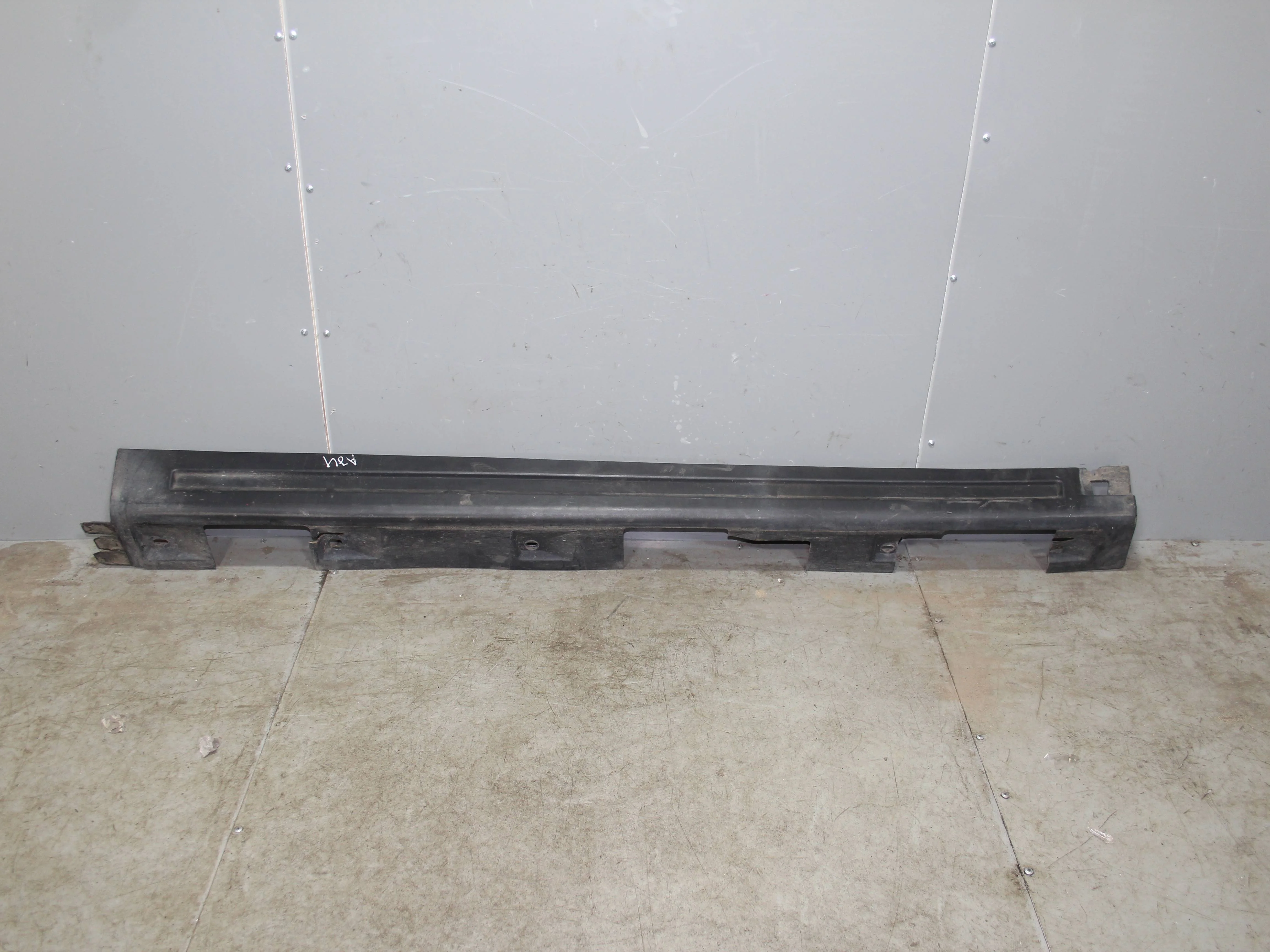 Накладка порога левого LAND ROVER Range Rover Spo