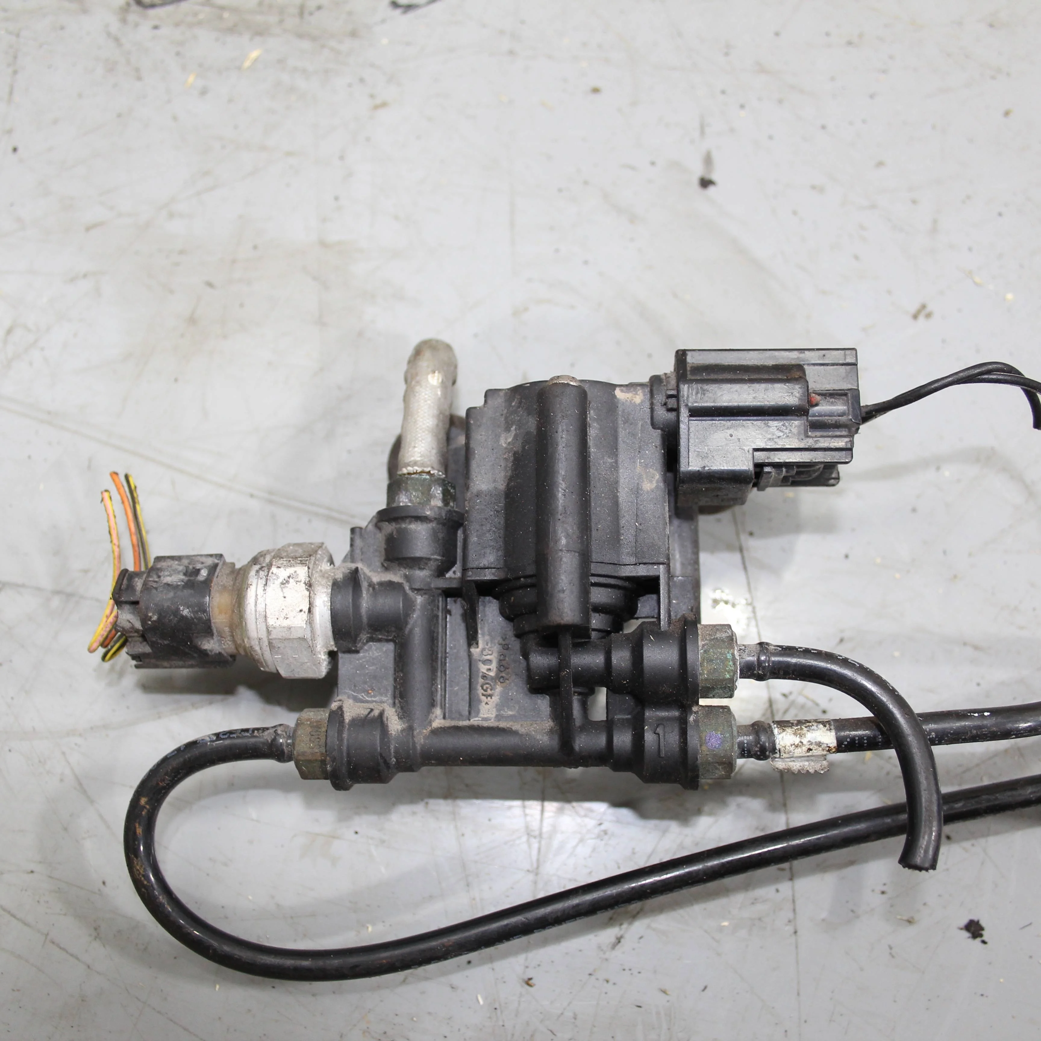 Клапан вакуумный LAND ROVER Range Rover Sport I (