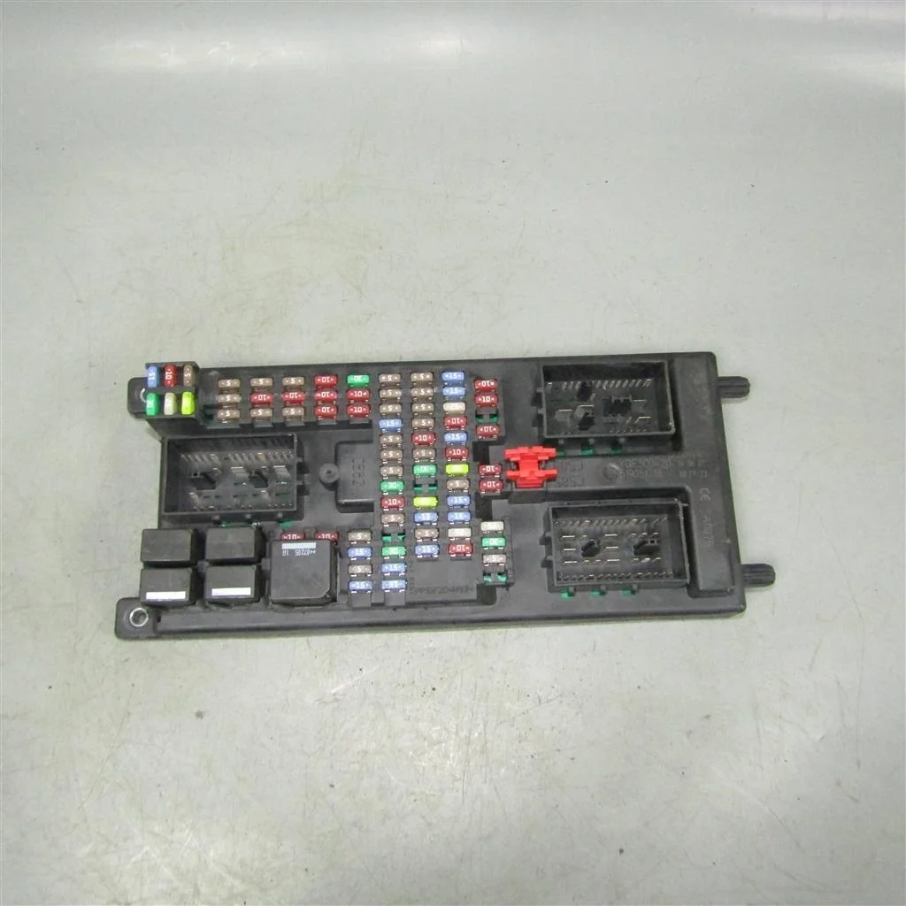 Блок предохранителей (салон) LAND ROVER Range Rov