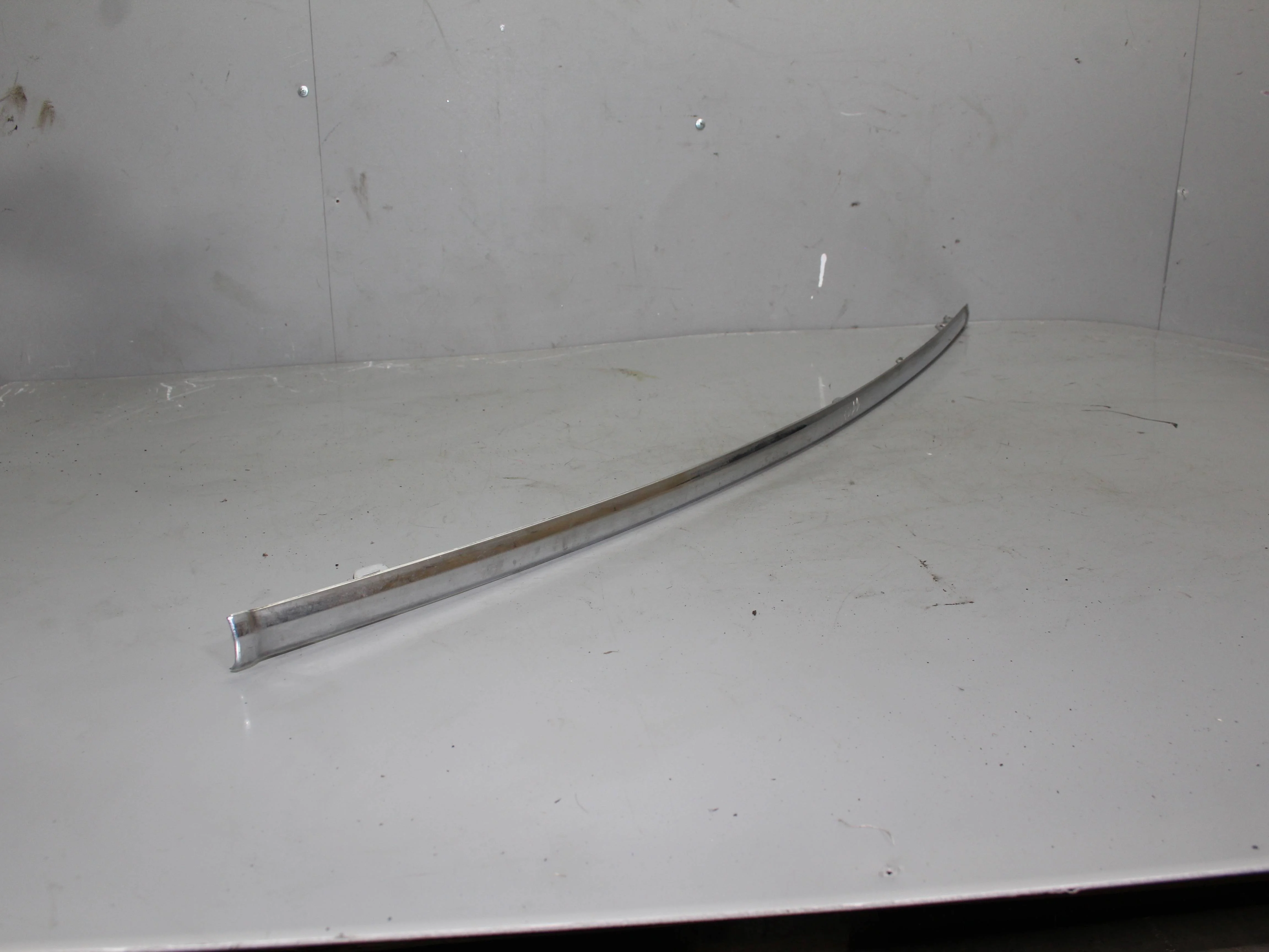 Молдинг заднего бампера центральный JAGUAR S-type