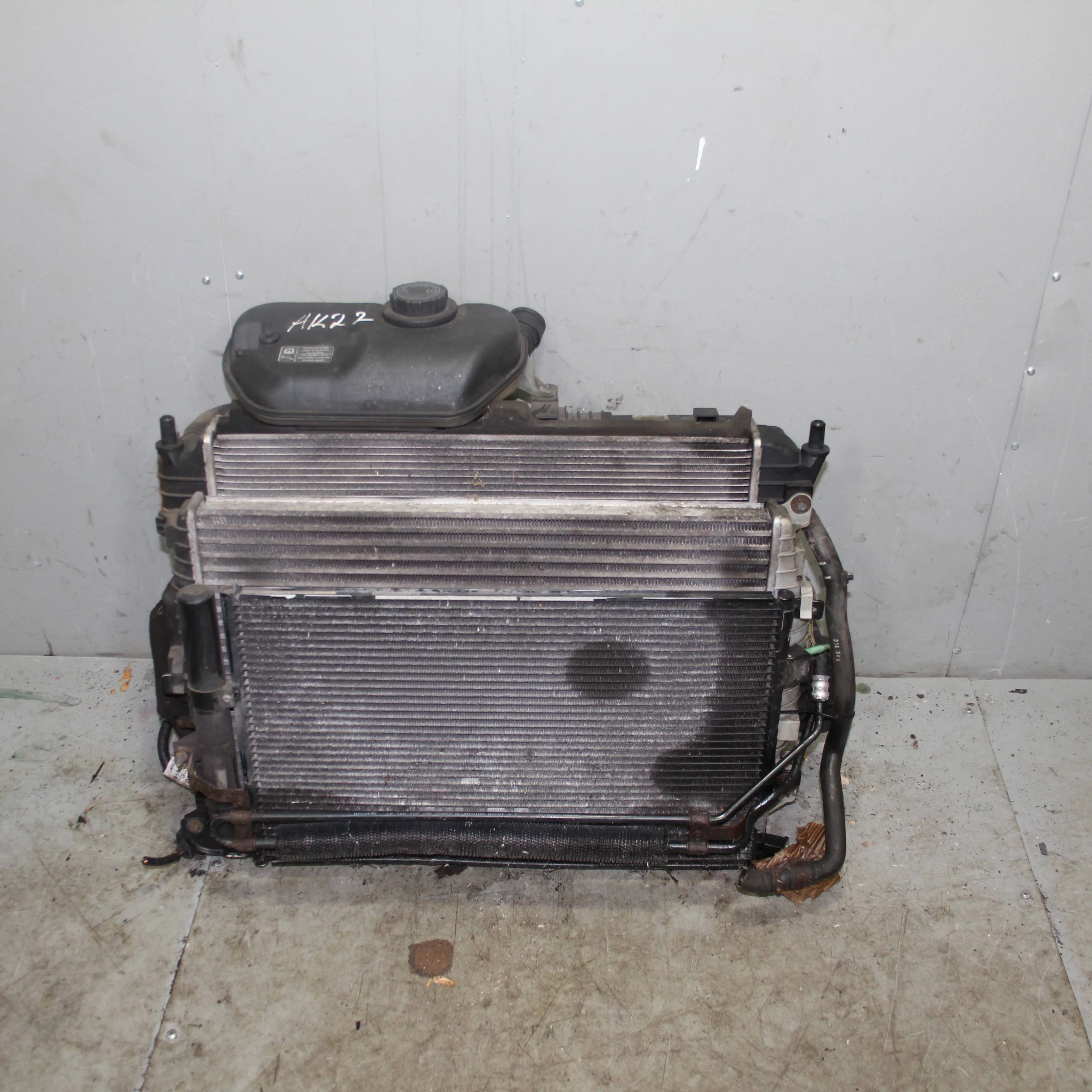 Интеркулер JAGUAR S-type I рестайлинг (2004—2008)