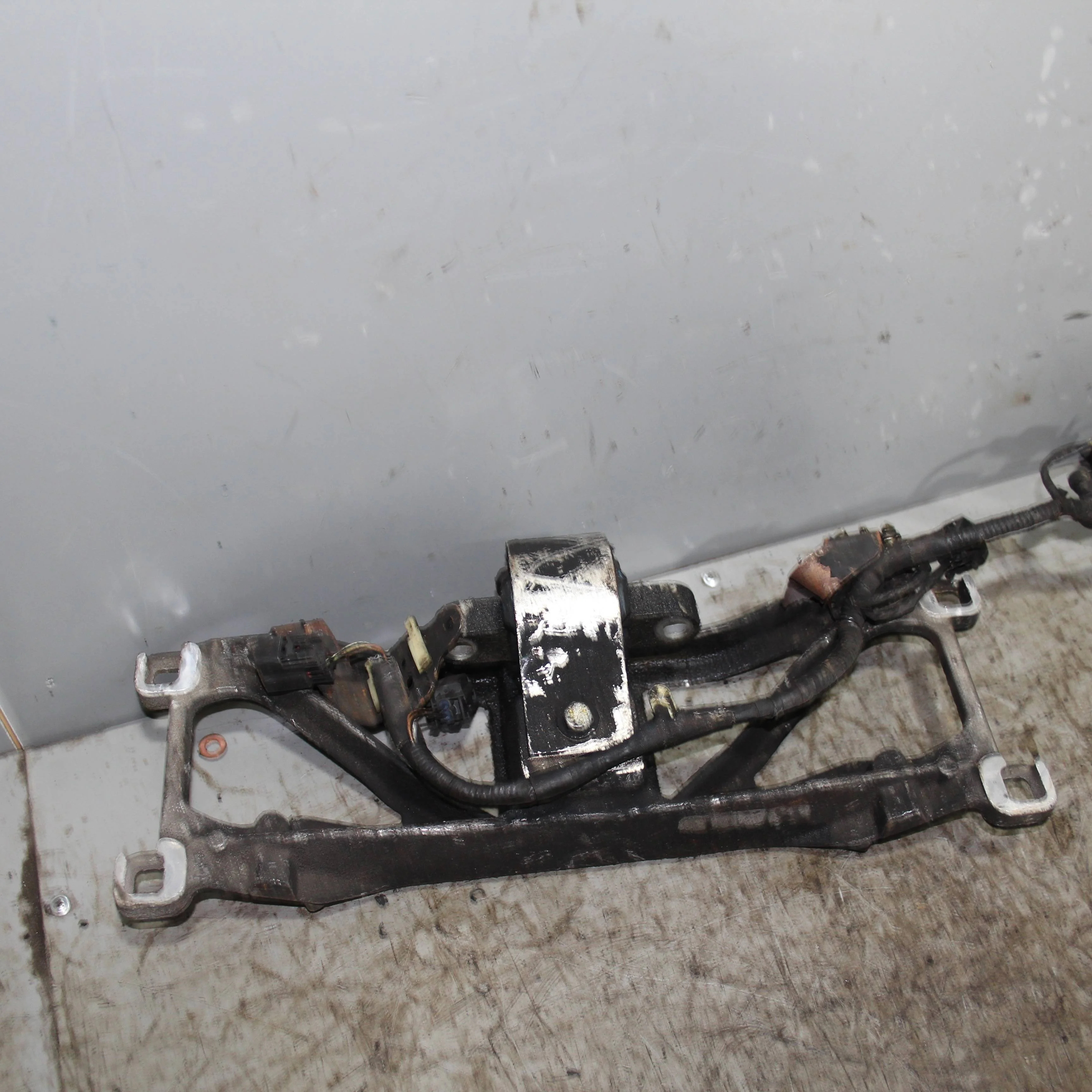 Опора КПП JAGUAR S-type I рестайлинг (2004—2008)