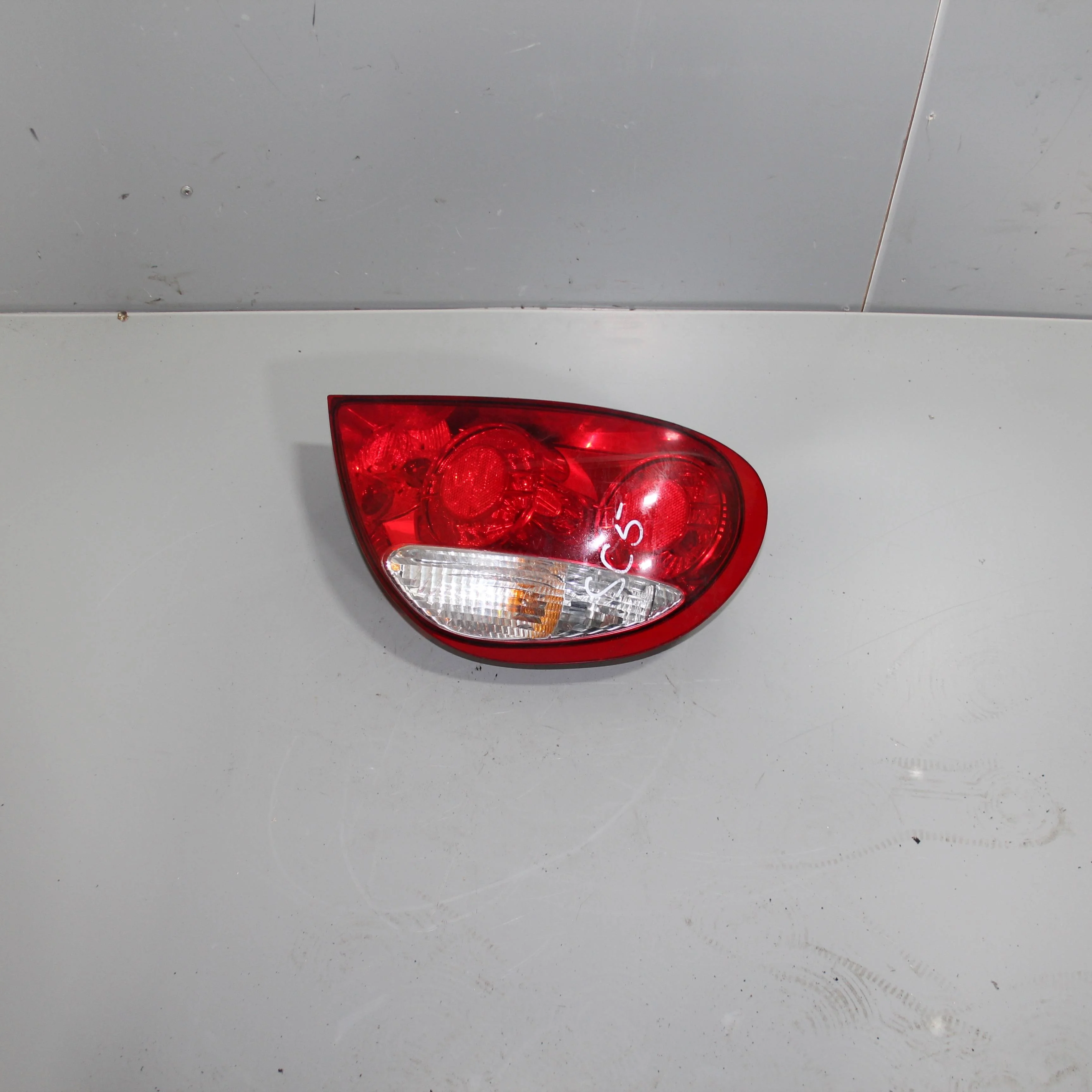 Фонарь внешний левый JAGUAR S-type I рестайлинг (