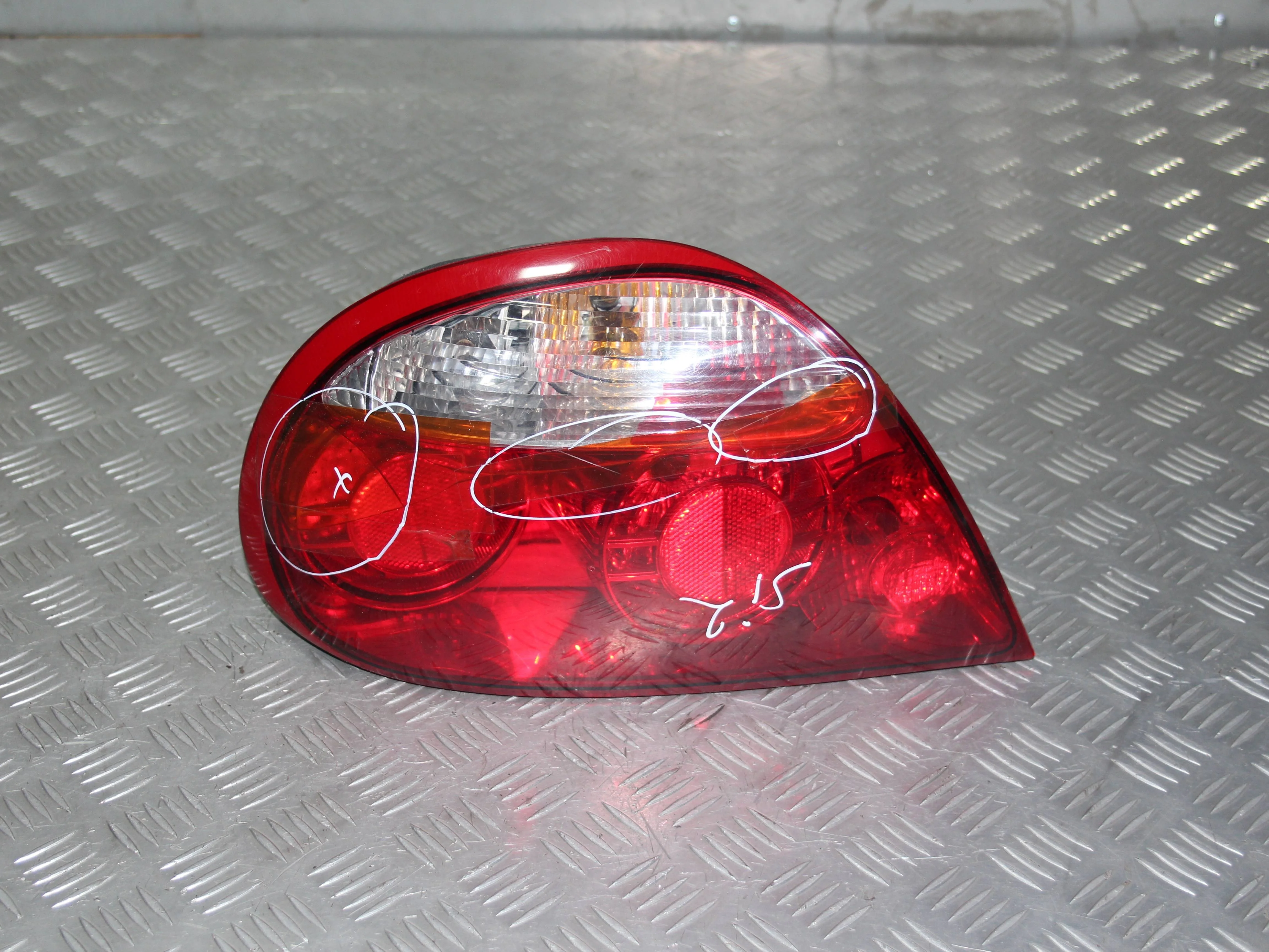 Фонарь внешний левый JAGUAR S-type I рестайлинг (