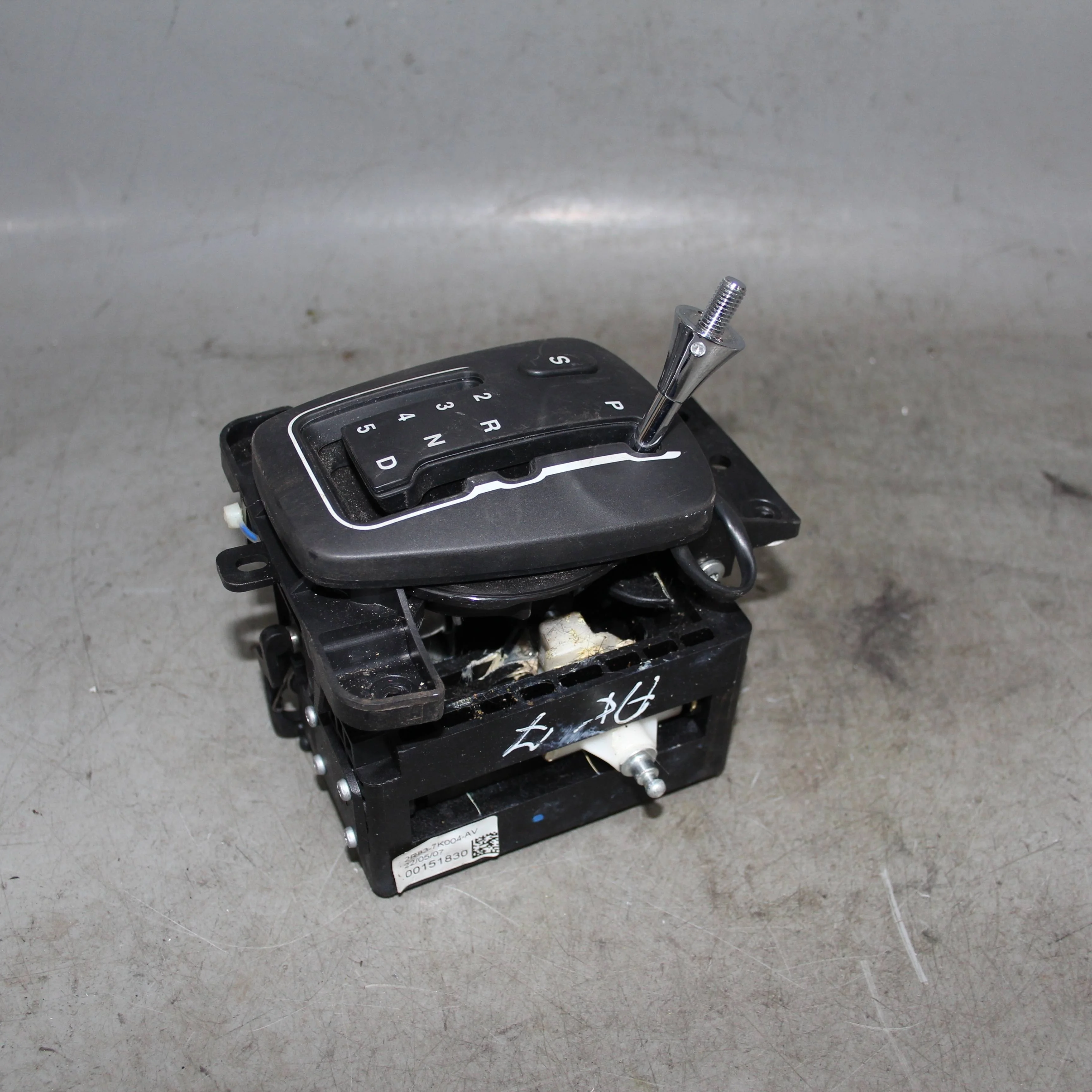 Кулиса КПП JAGUAR S-type I рестайлинг (2004—2008)