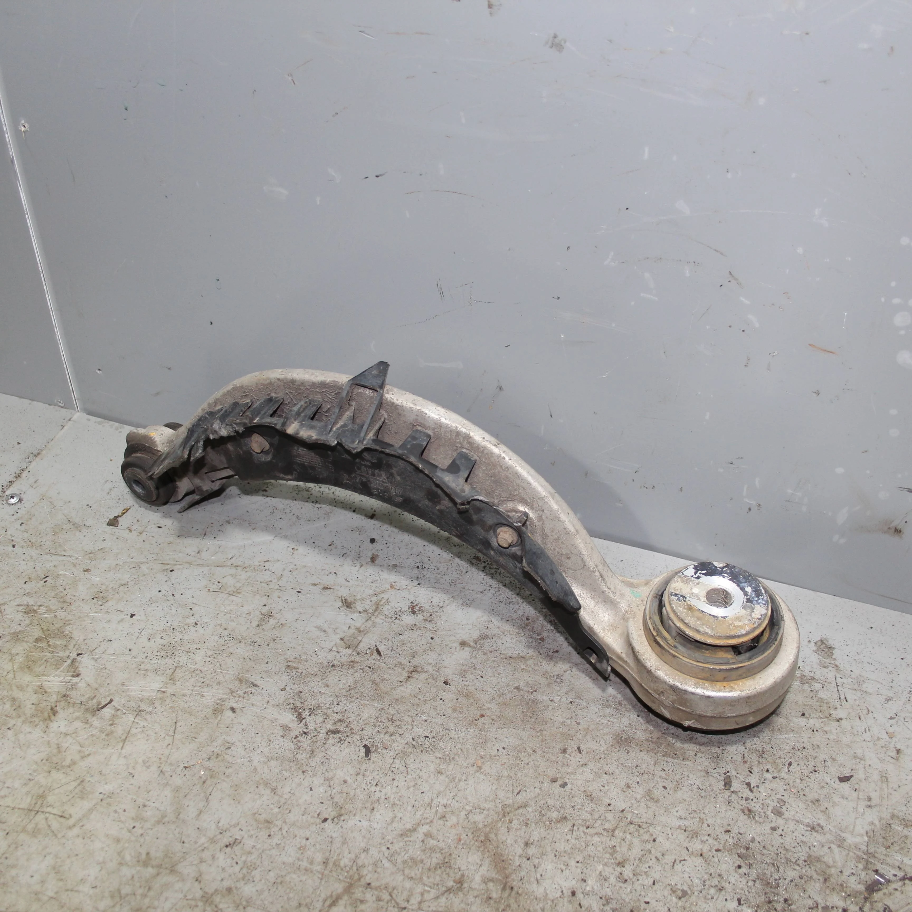 Рычаг передний нижний левый \ правый JAGUAR XF II