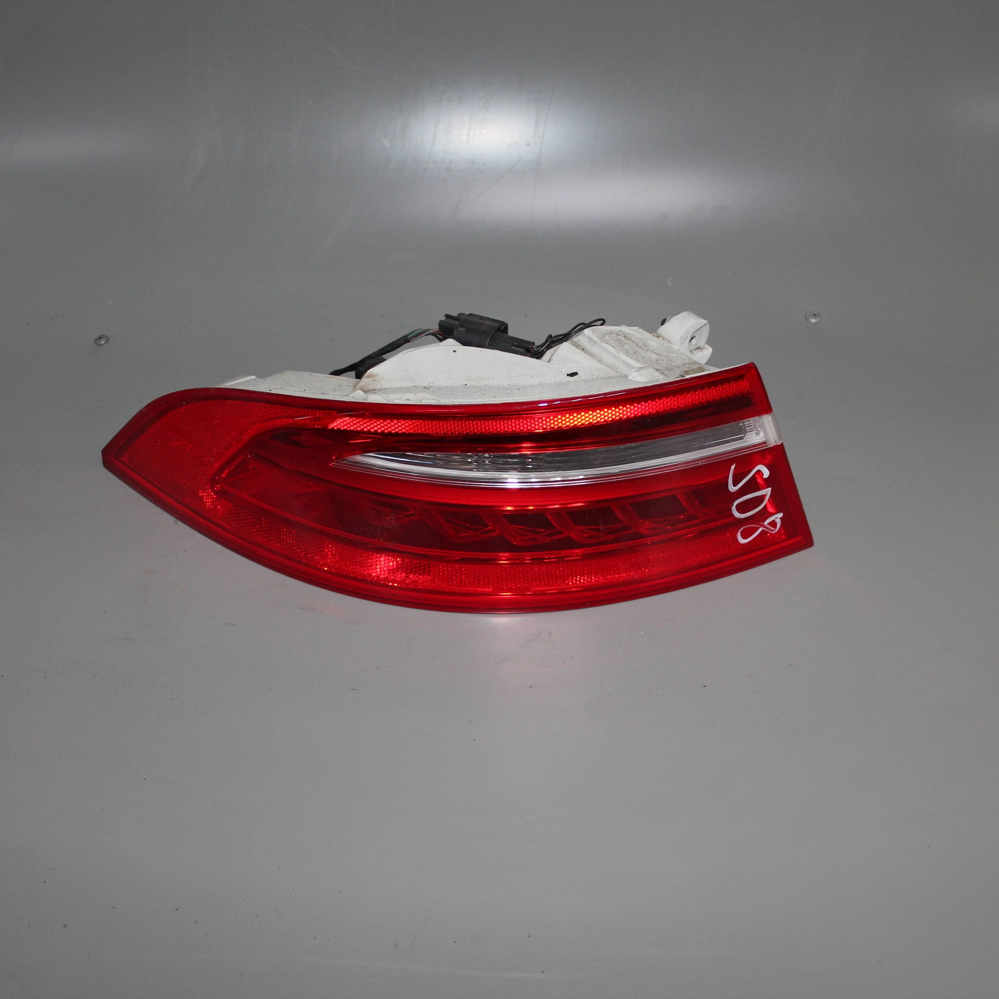 Фонарь внешний левый JAGUAR XE I (2015—2019)