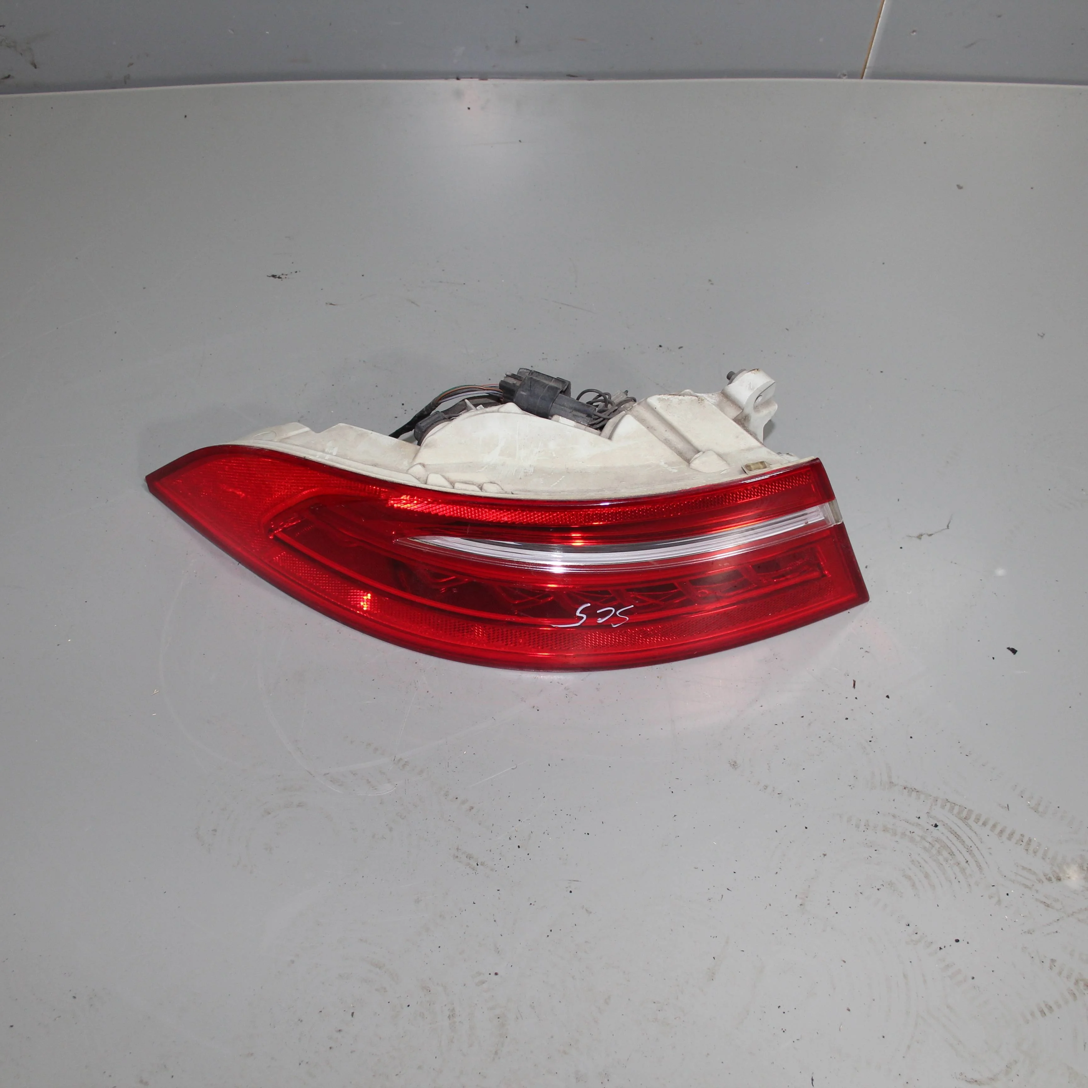 Фонарь внешний левый JAGUAR XE I (2015—2019)