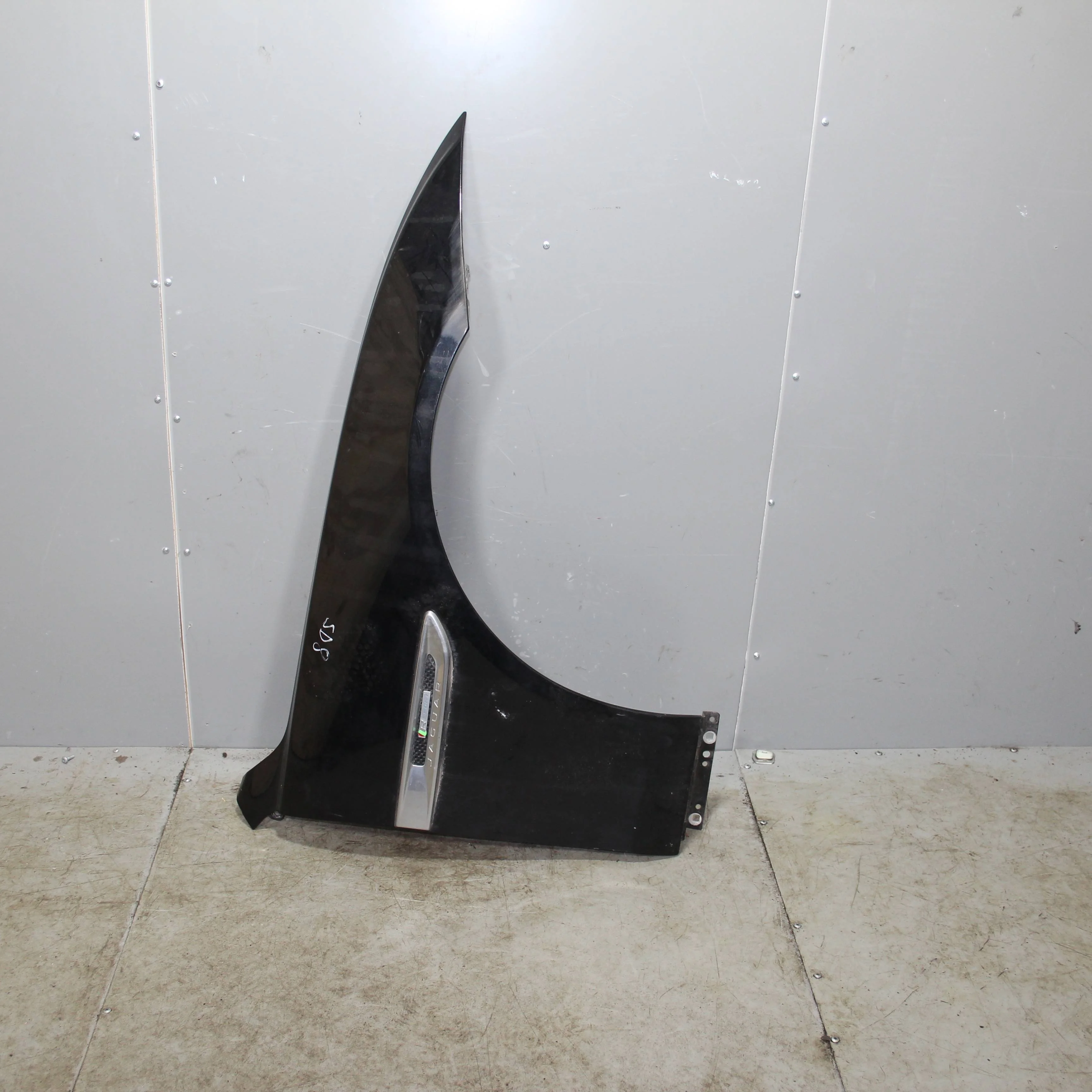 Крыло переднее правое JAGUAR XE I (2015—2019)