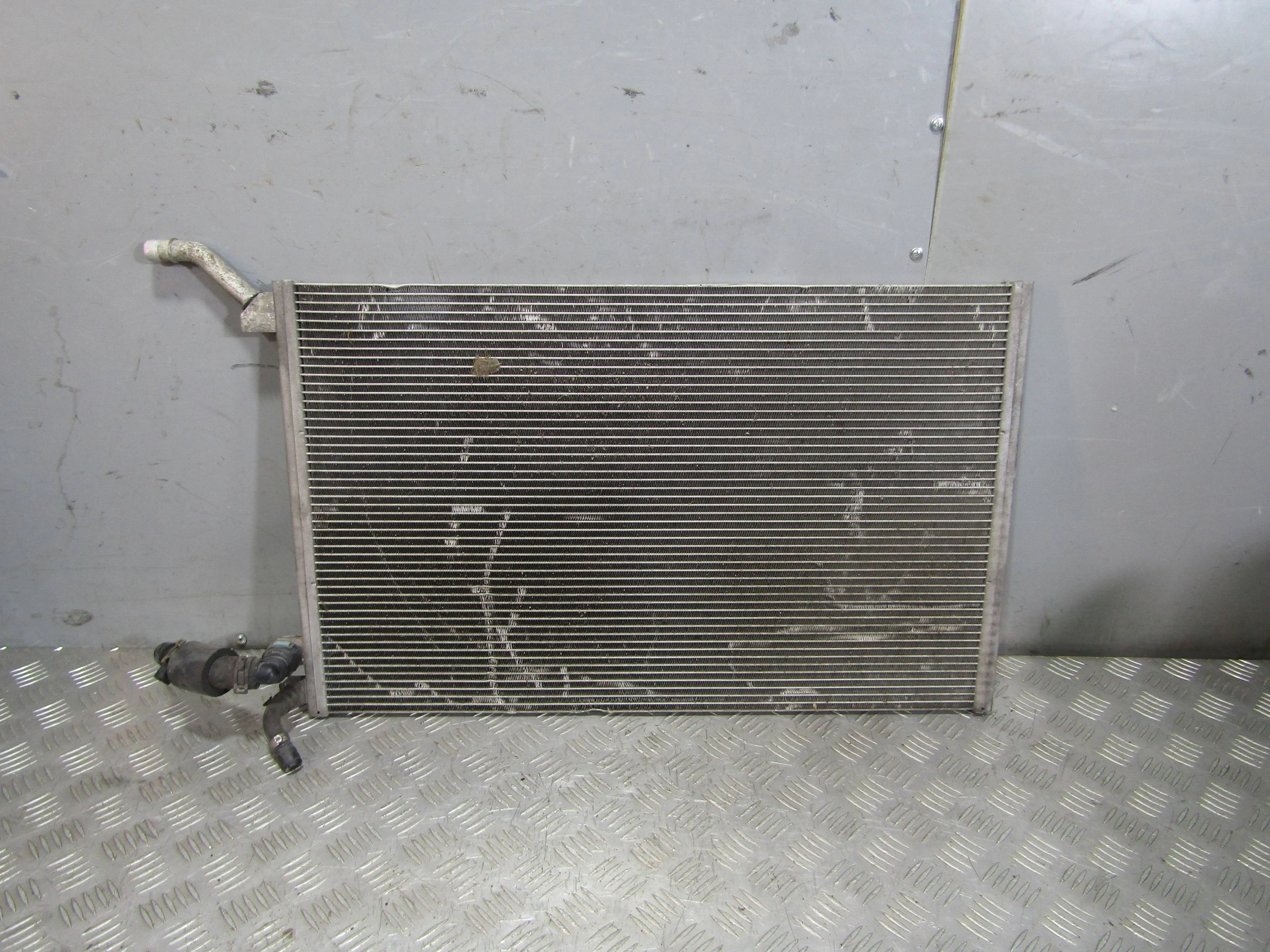 Радиатор дополнительный JAGUAR XE