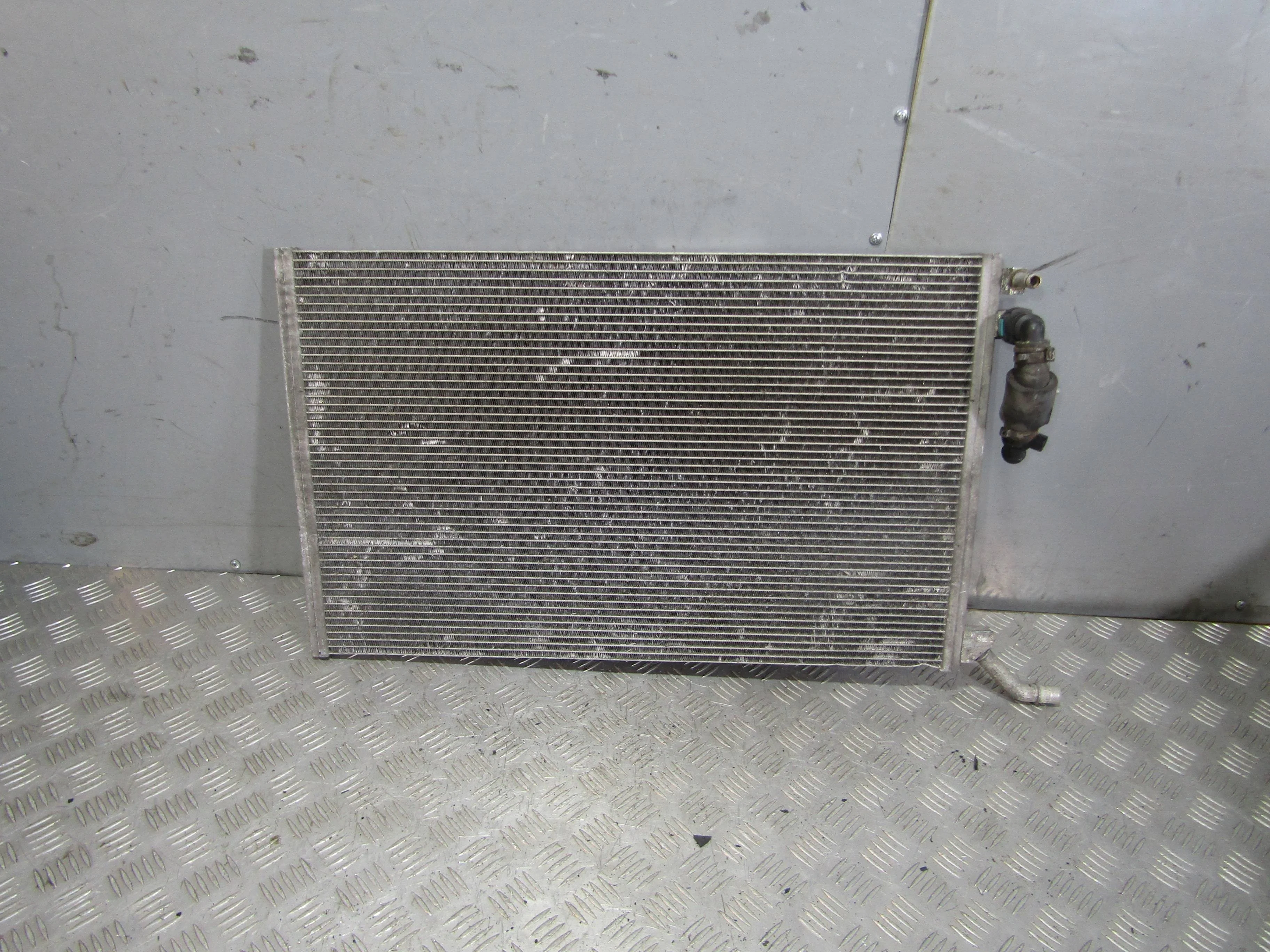 Радиатор дополнительный JAGUAR XE