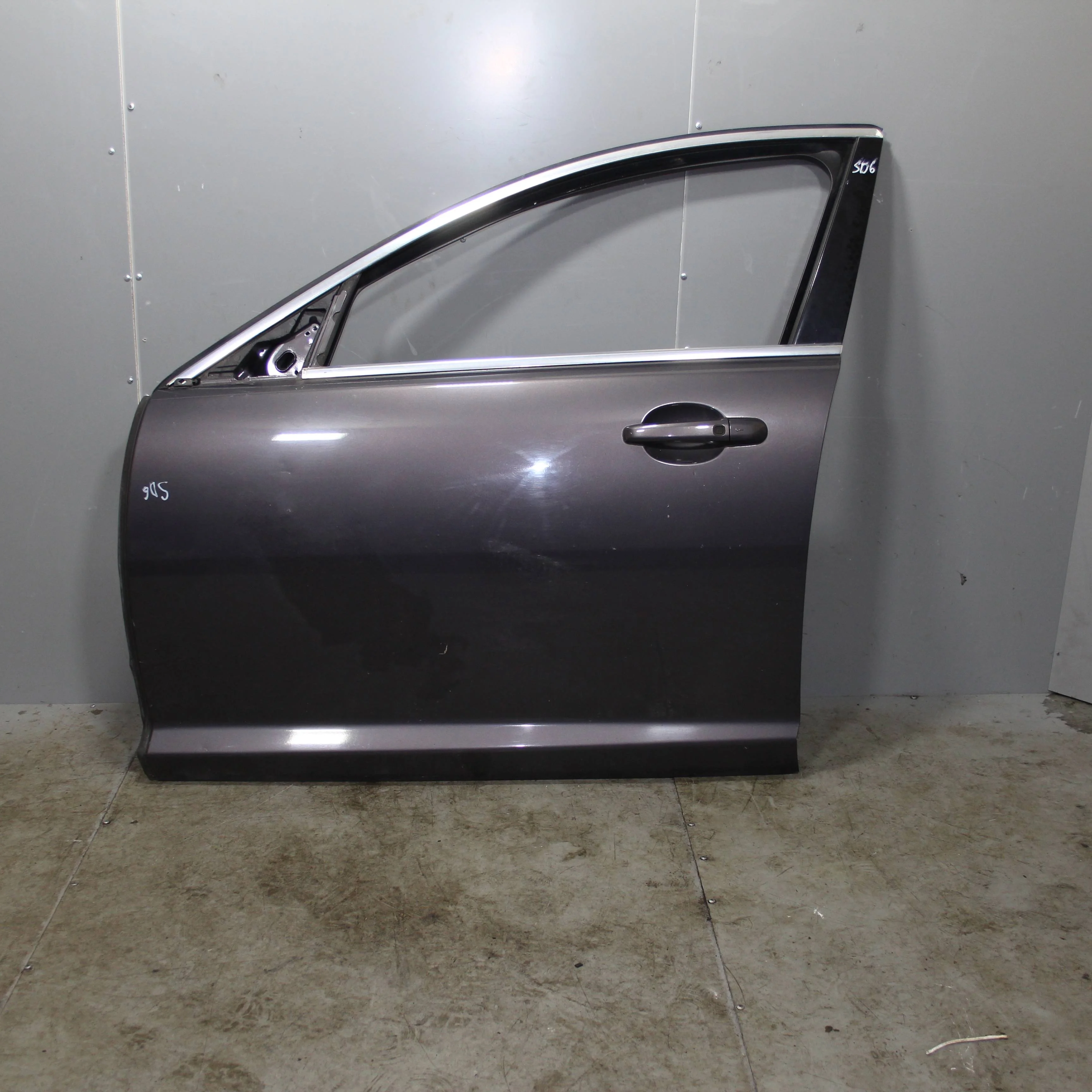 Дверь передняя левая JAGUAR XF I (2007—2011)