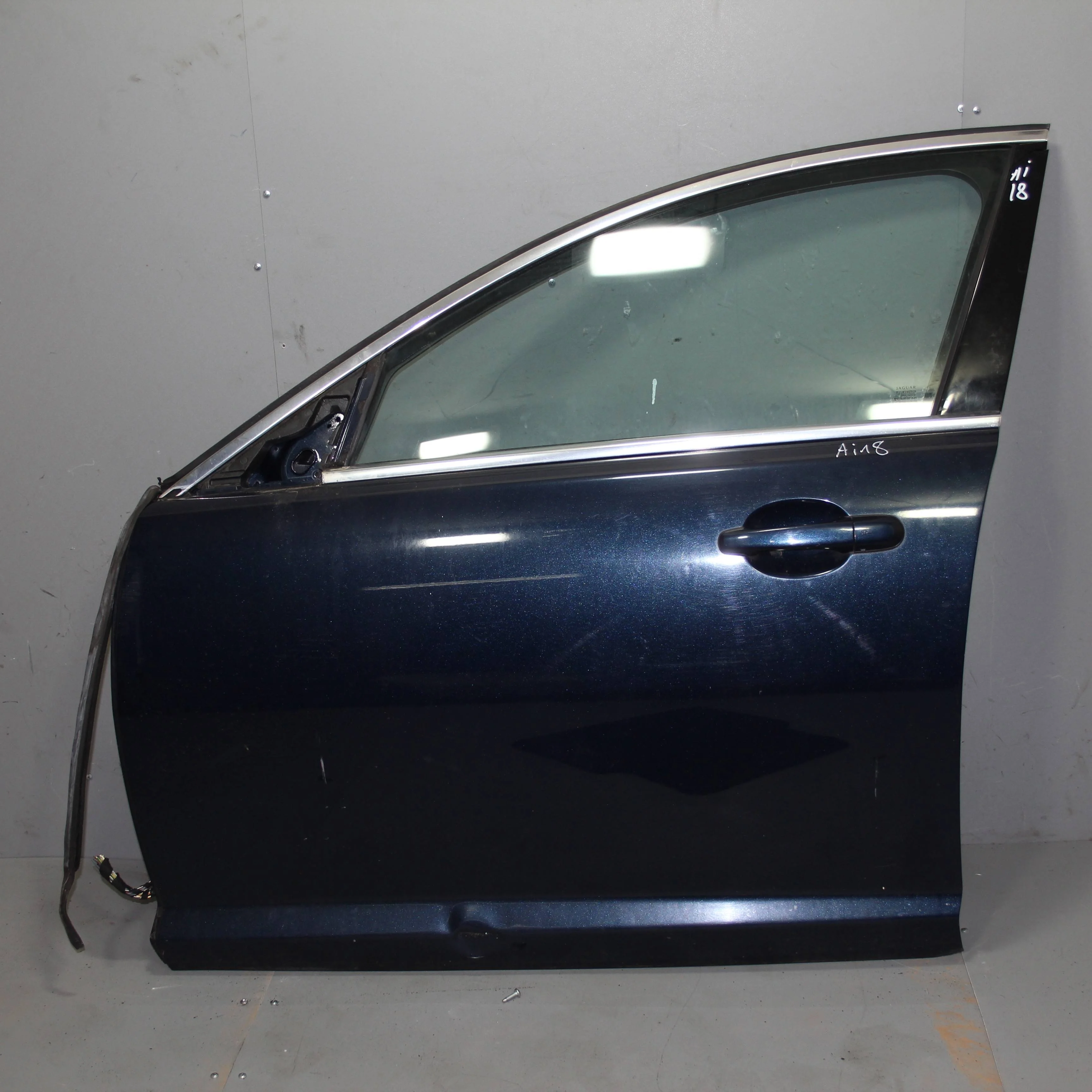 Дверь передняя левая JAGUAR XF I (2007—2011)