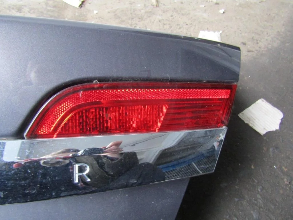 Фонарь внутренний правый JAGUAR XF I (2007—2011)