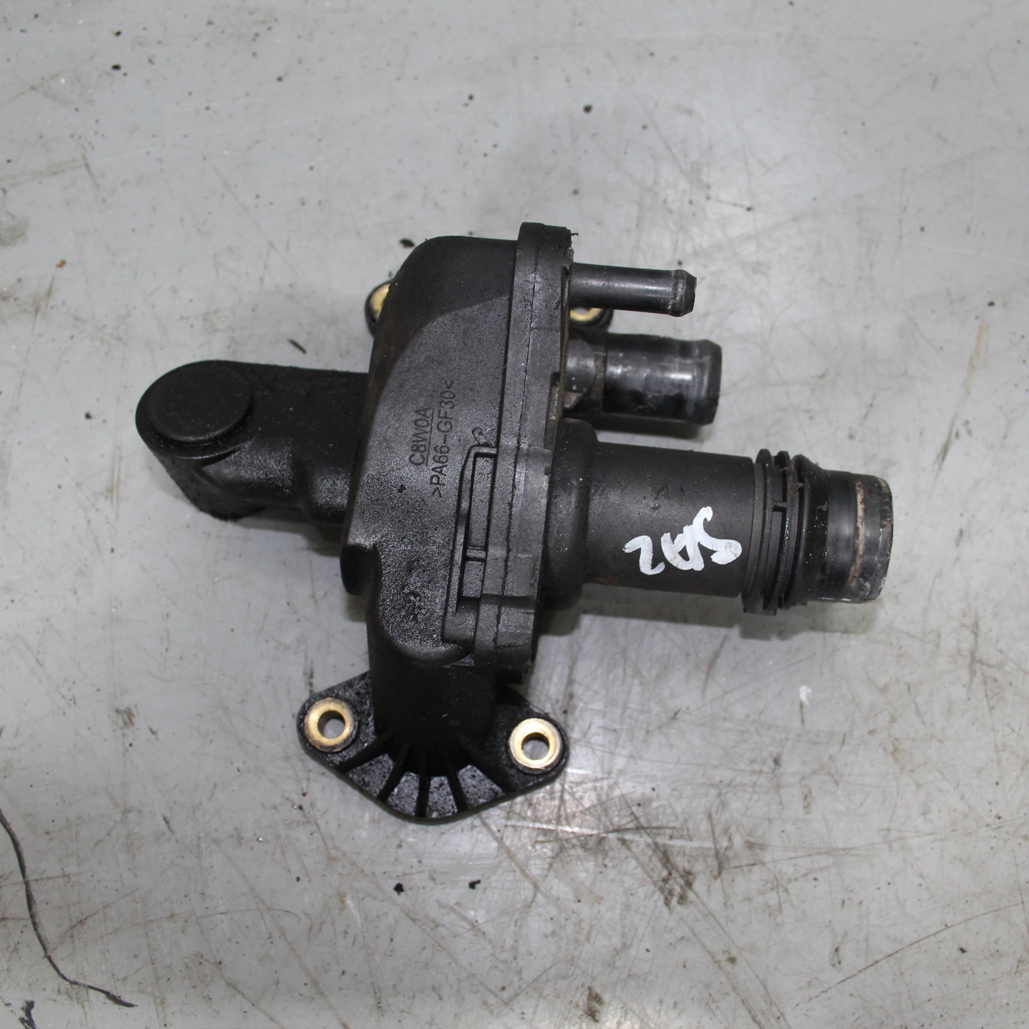 Патрубок радиатора (тройник) JAGUAR XF I (2007—20