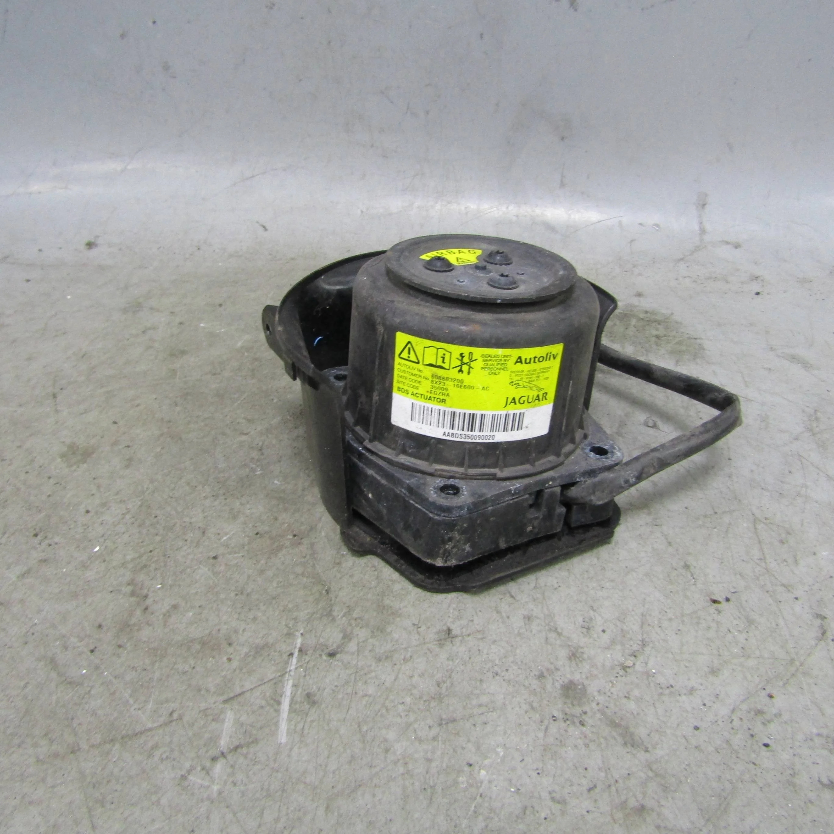 Подушка безопасности пешехода JAGUAR XF I (2007—2