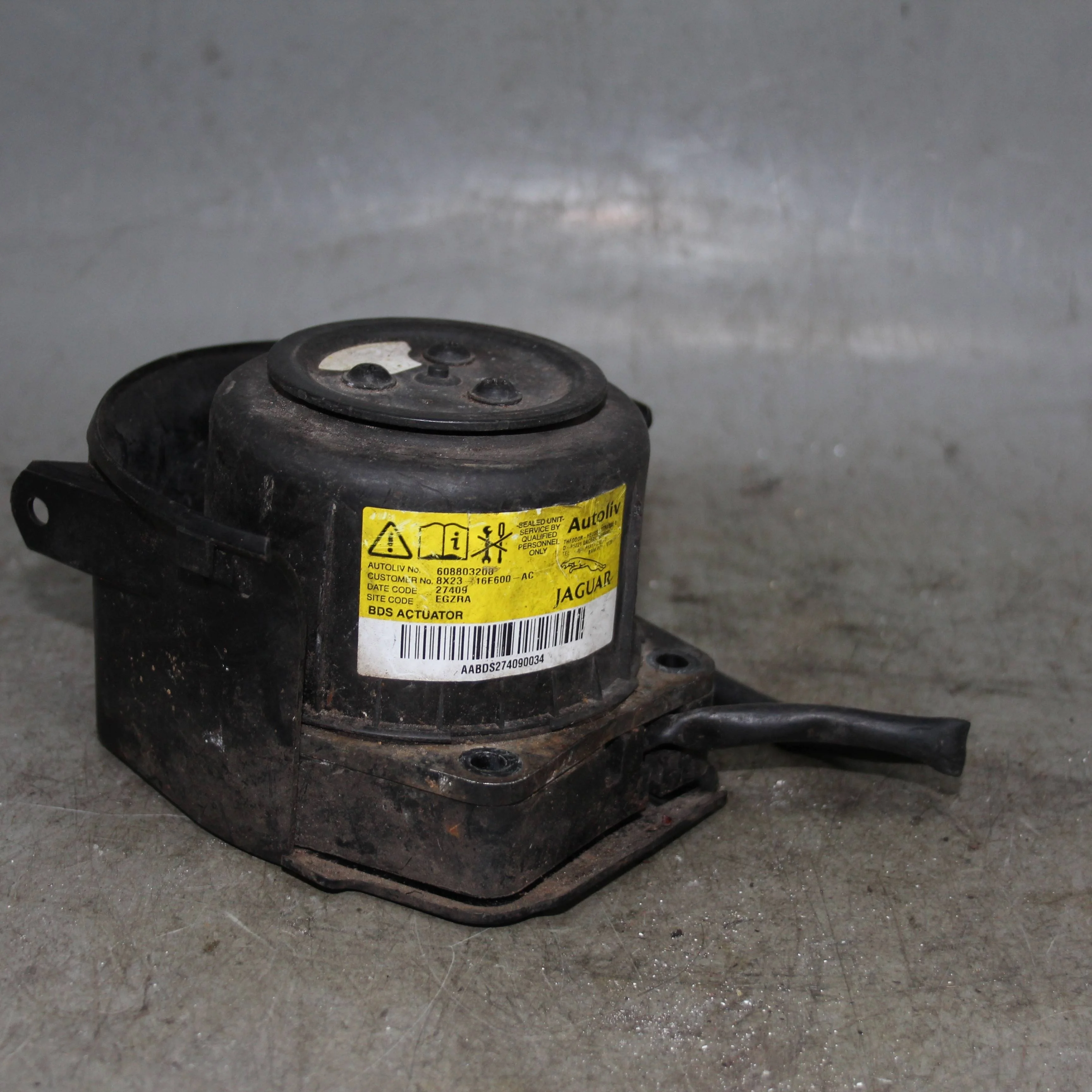 Подушка безопасности пешехода JAGUAR XF I (2007—2