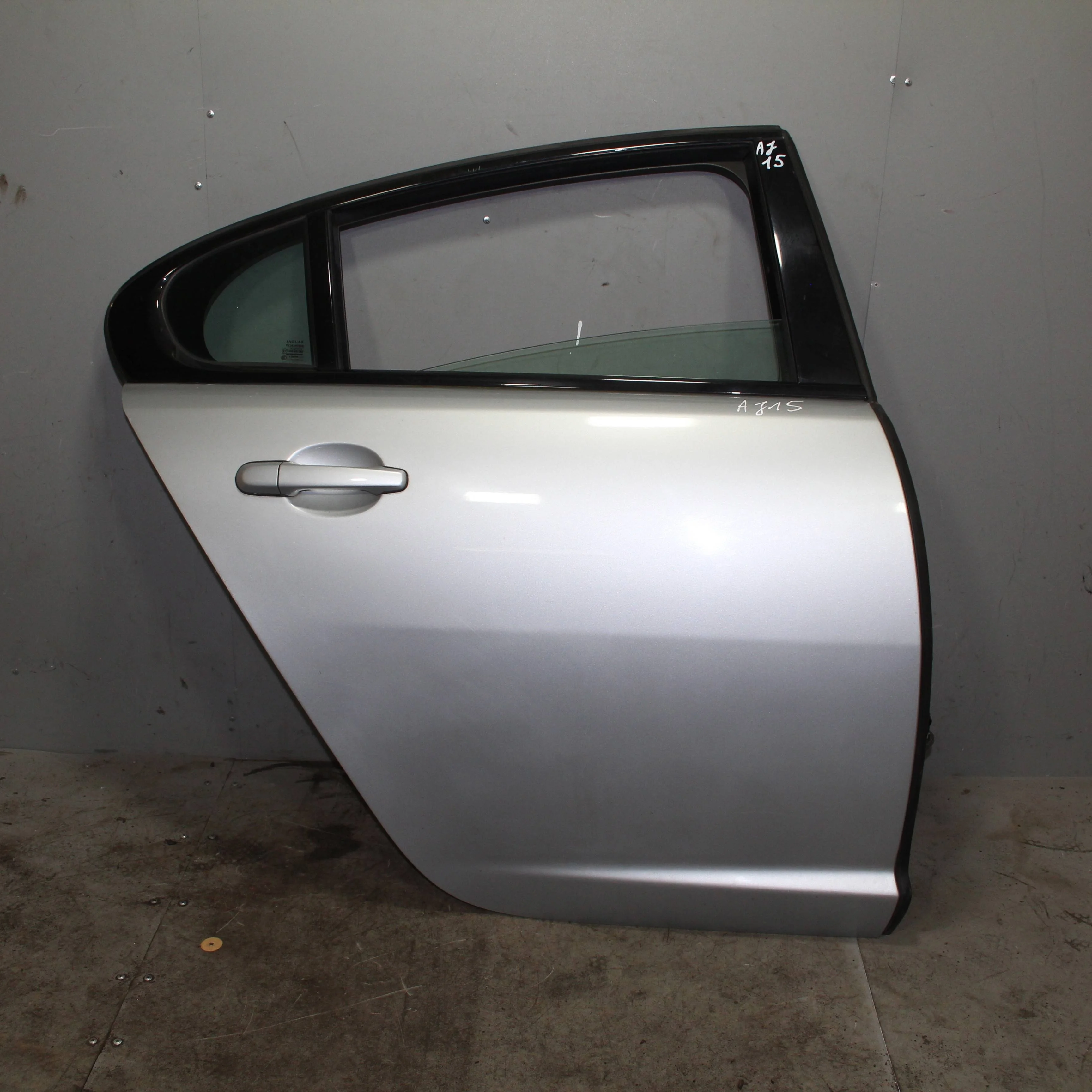 Дверь задняя правая JAGUAR XF I (2007—2011)