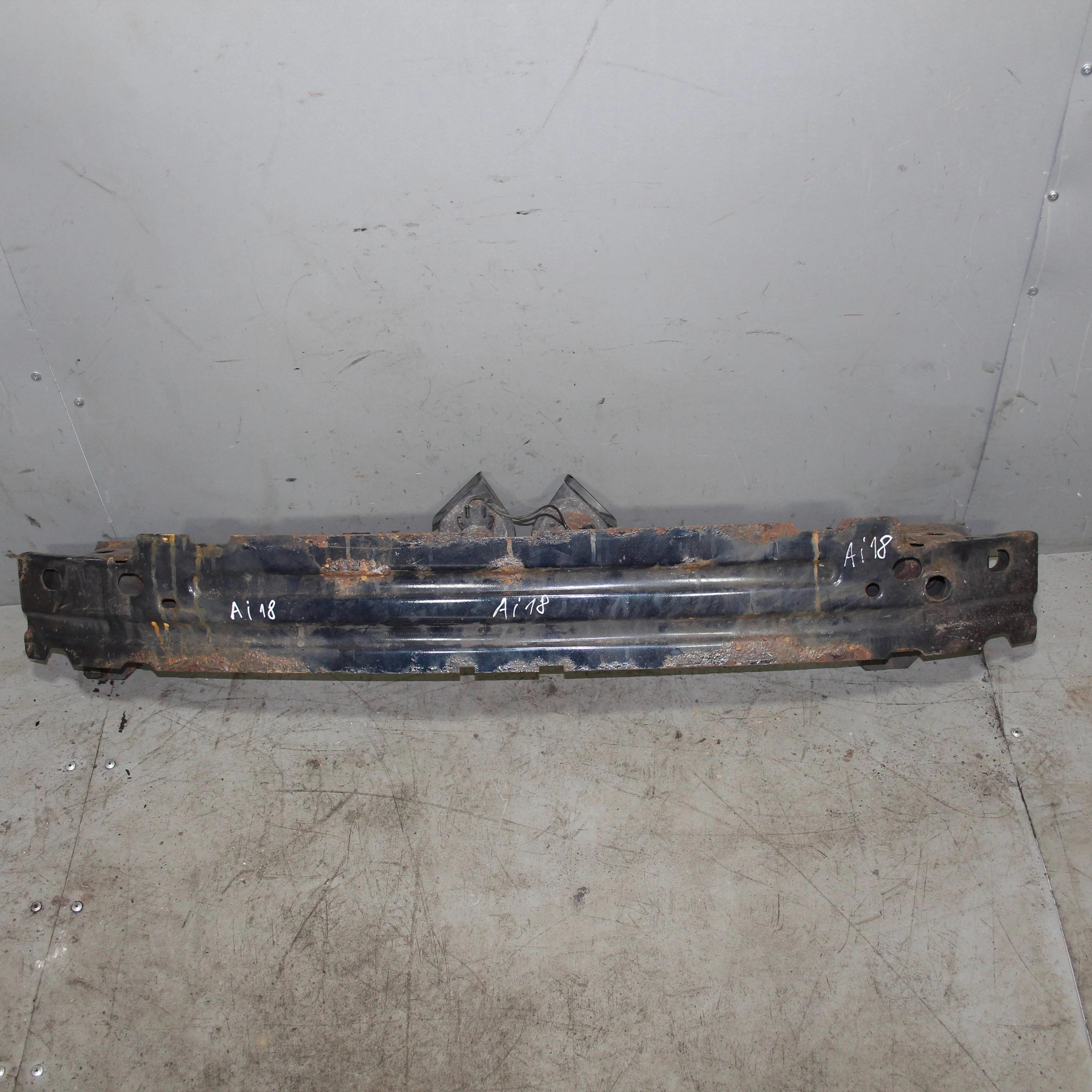 Усилитель переднего бампера JAGUAR XF I (2007—201