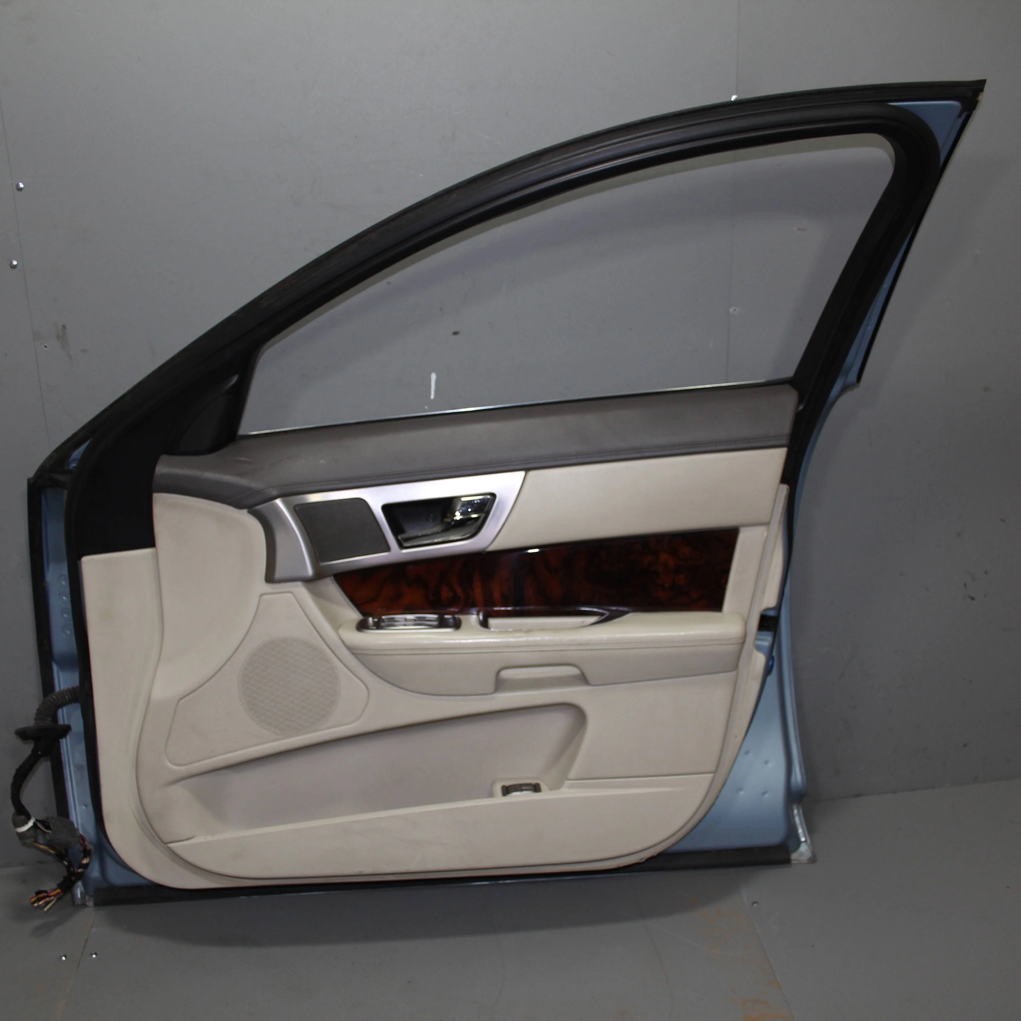 Стеклоподъемник передний правый JAGUAR XF I (2007