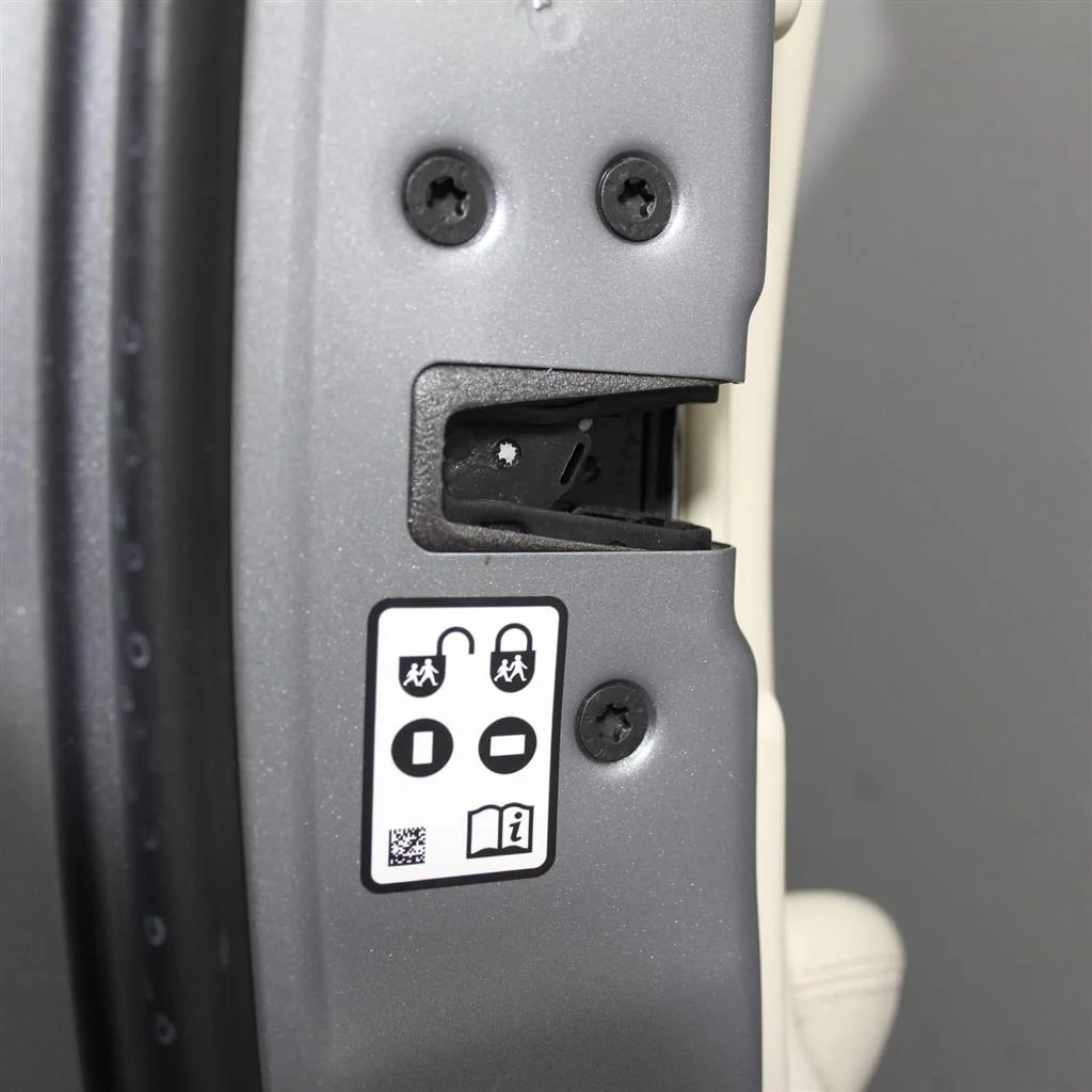 Замок двери задней левой JAGUAR XF I (2007—2011)