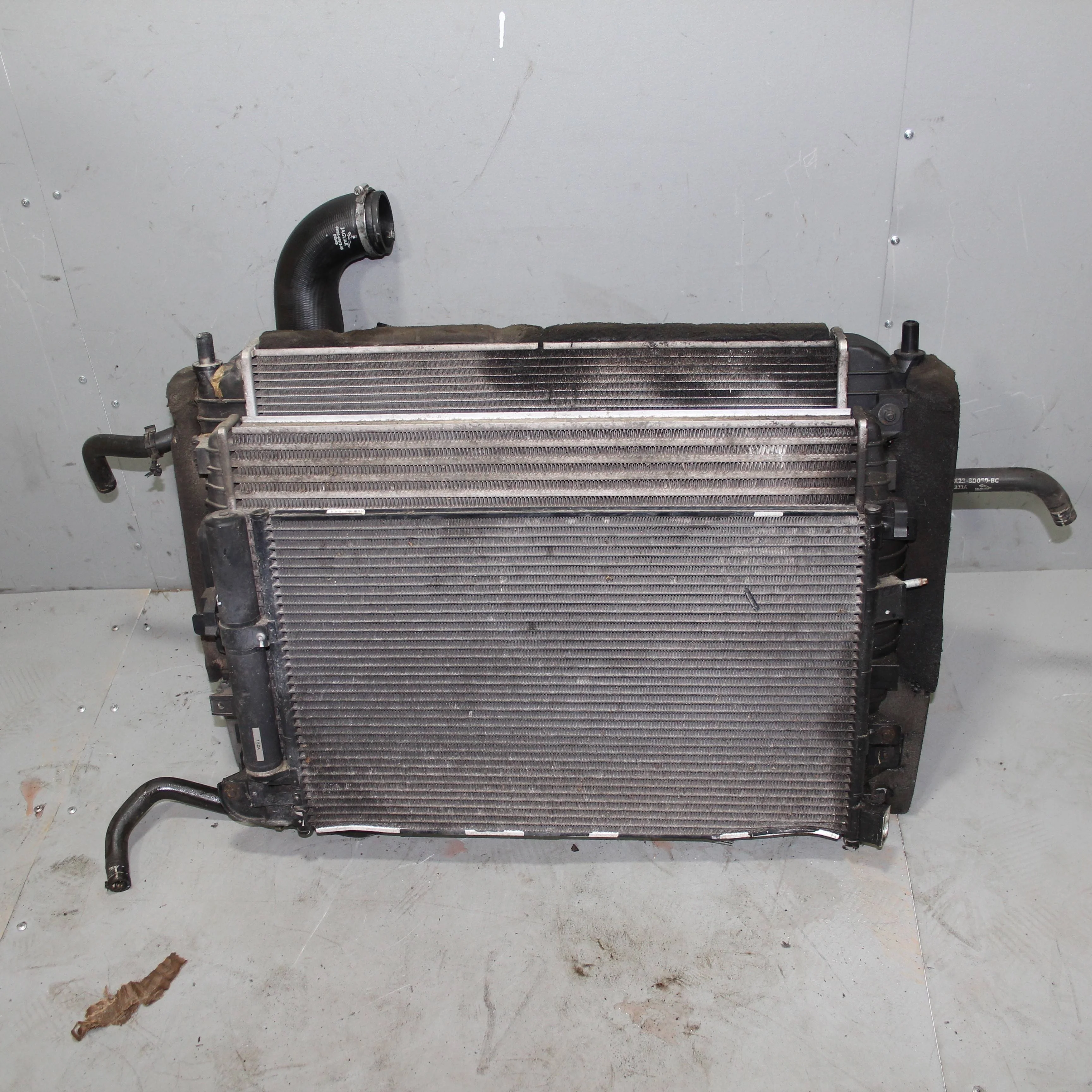 Радиатор основной JAGUAR XF I (2007—2011)