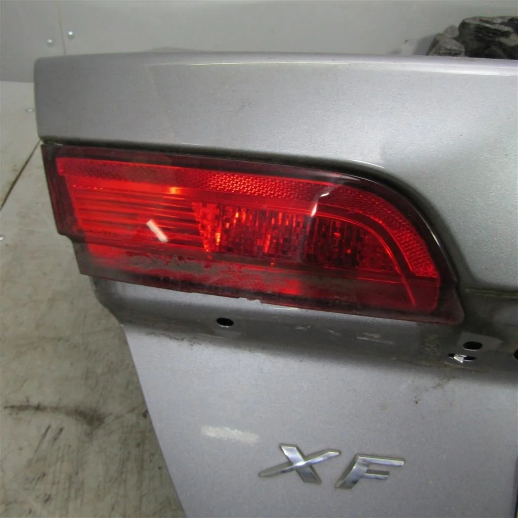 Фонарь внутренний левый JAGUAR XF I (2007—2011)