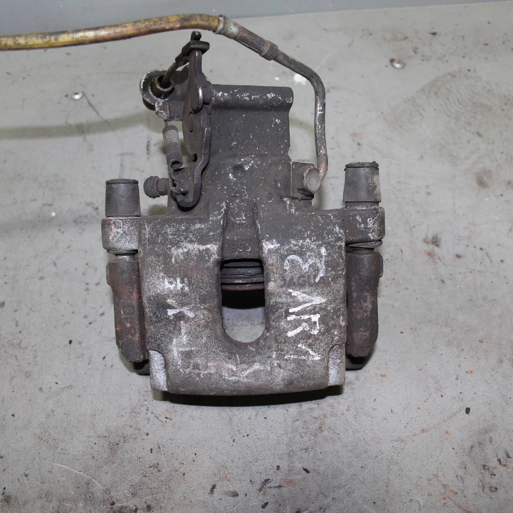 Суппорт задний правый JAGUAR XF I (2007—2011)