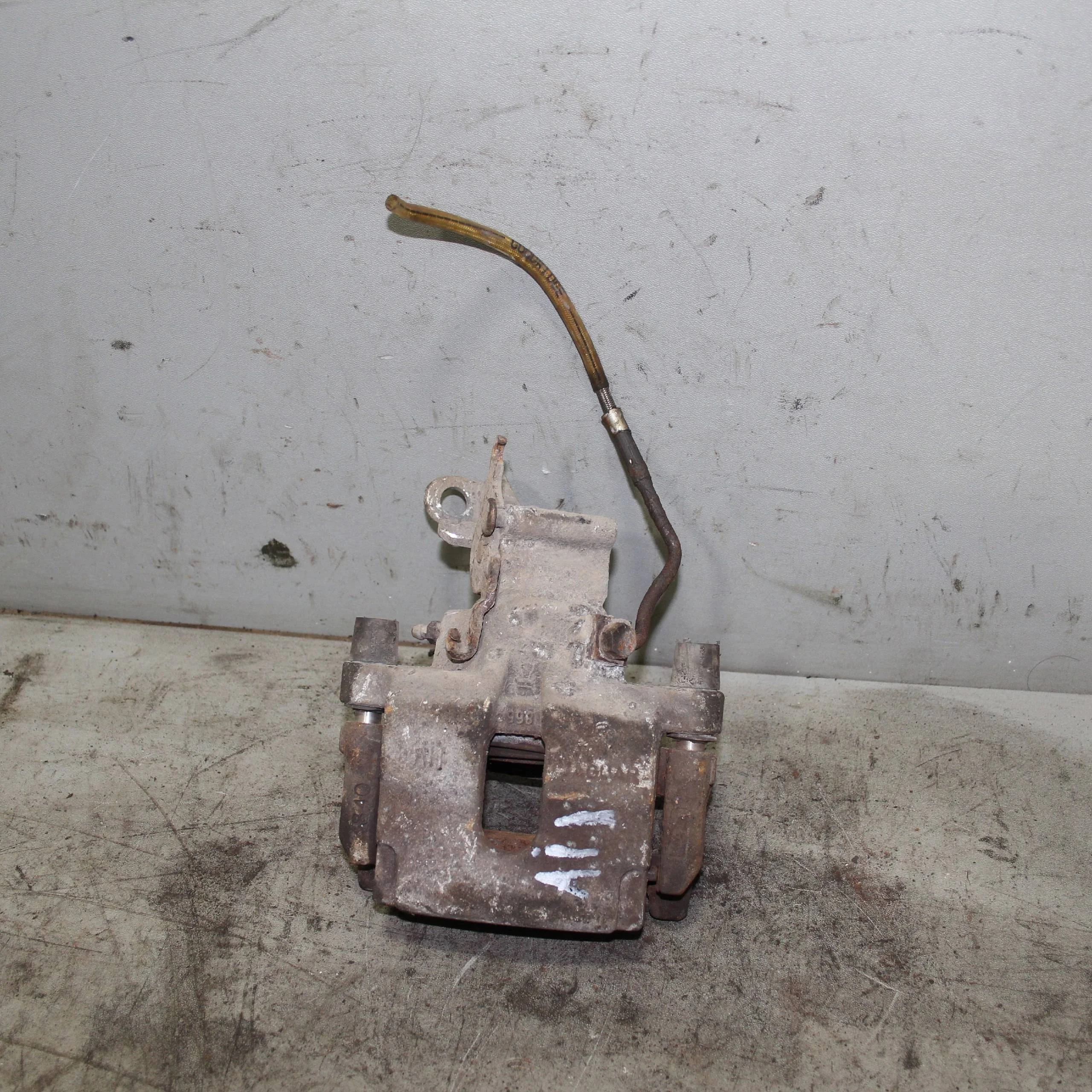 Суппорт задний правый JAGUAR XF I (2007—2011)