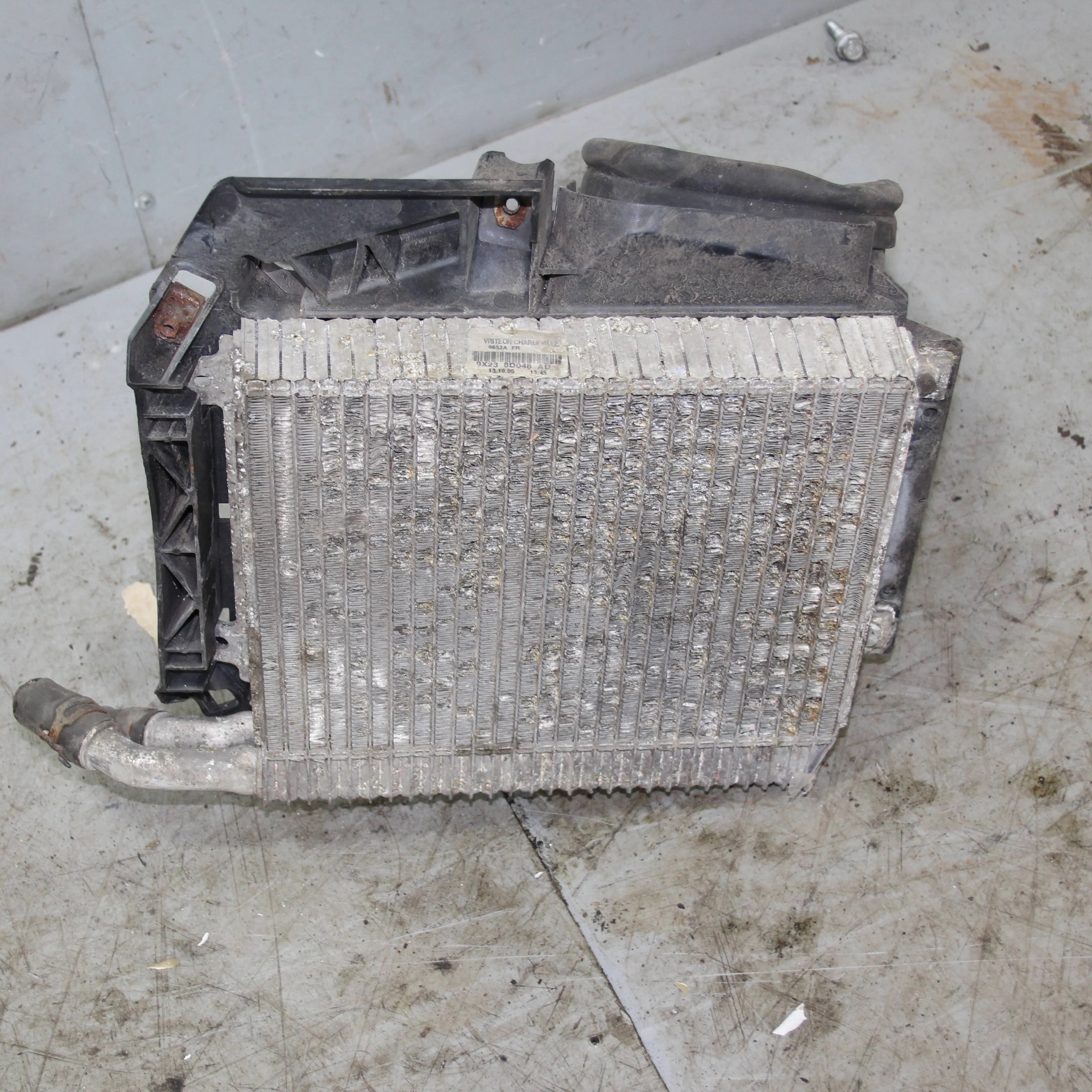 Радиатор дополнительный правый JAGUAR XF I (2007—