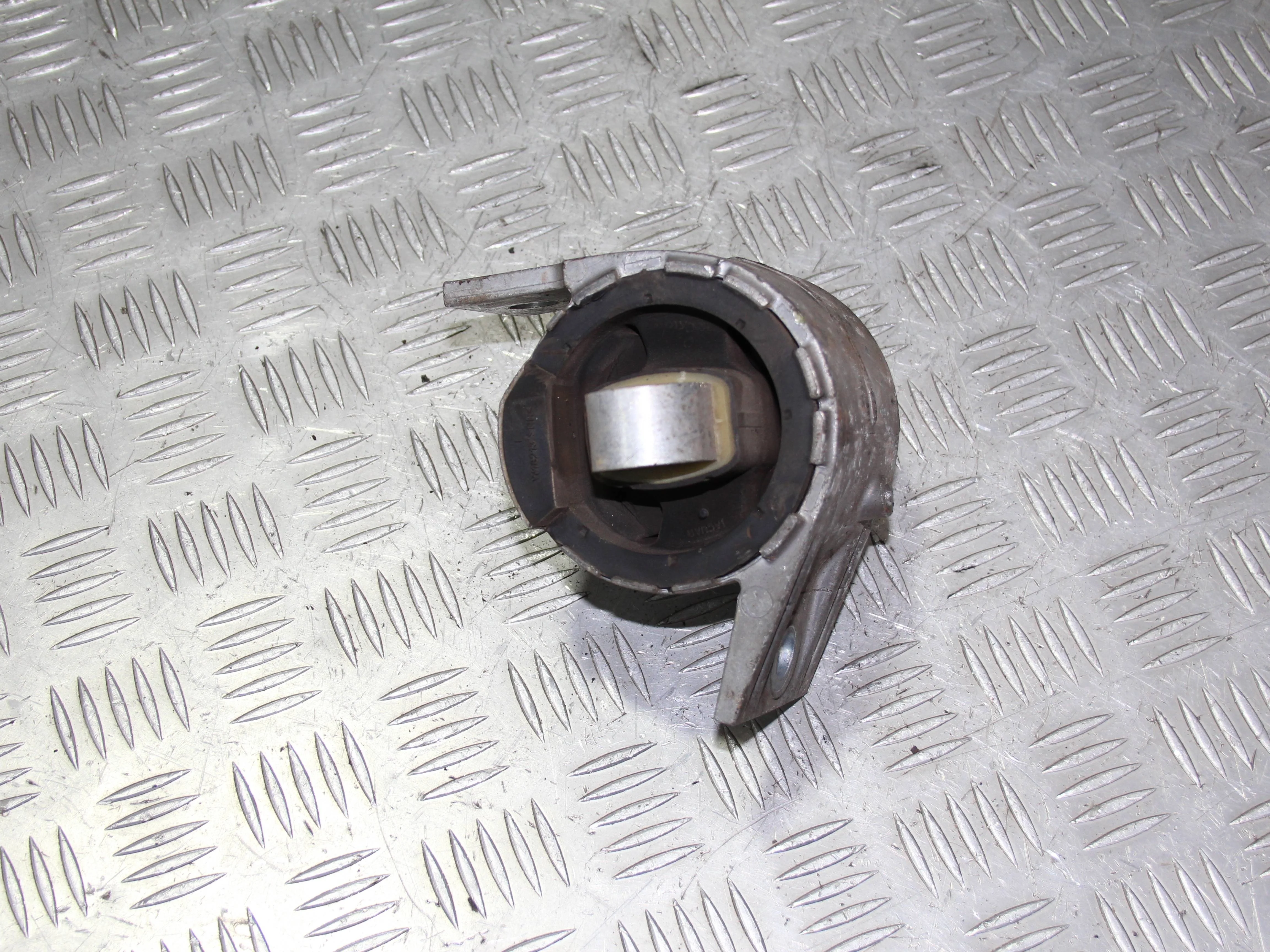 Опора КПП JAGUAR XF I (2007—2011)