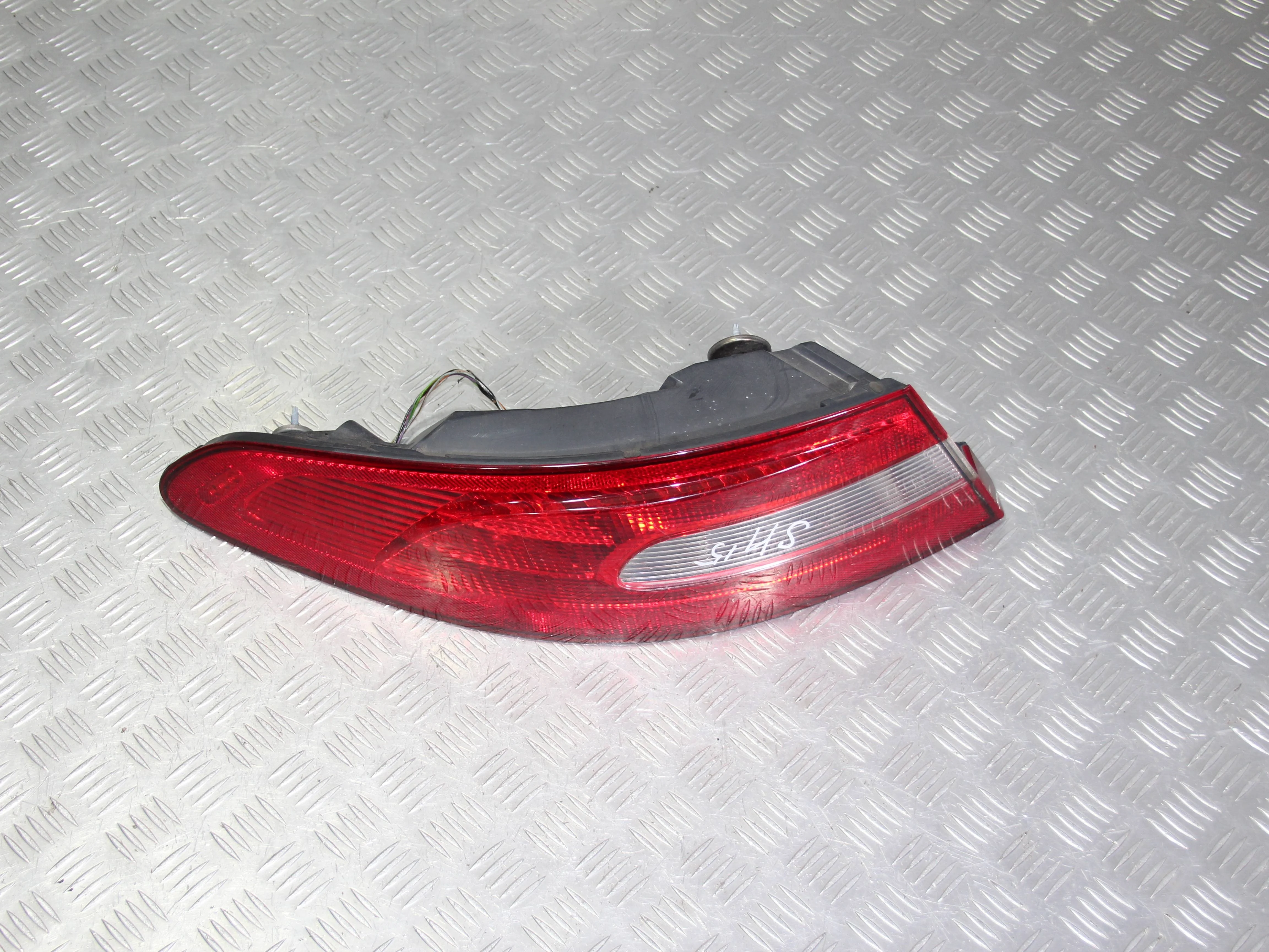 Фонарь задний наружный левый JAGUAR XF I (2007—20