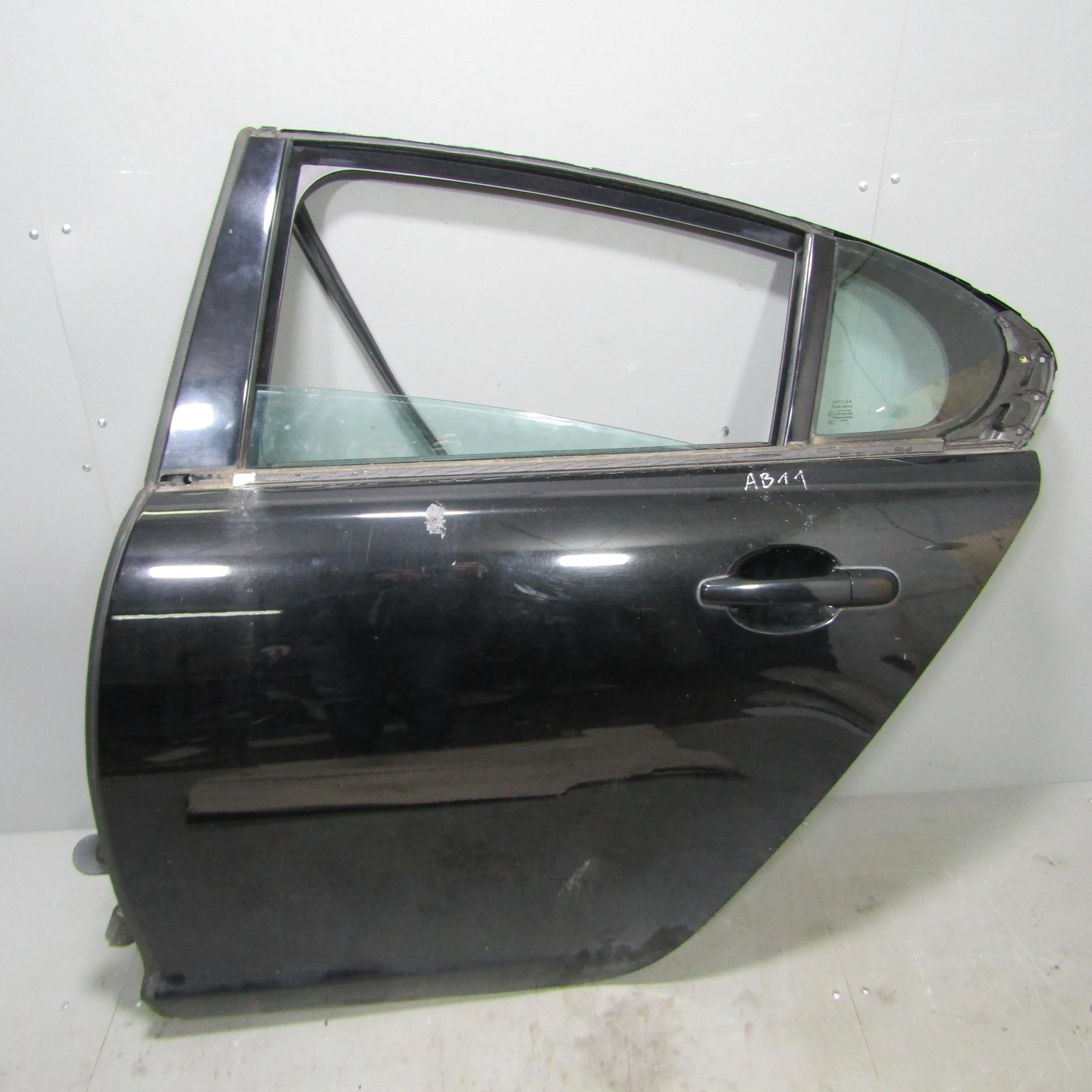 Дверь задняя левая JAGUAR XF I (2007—2011)