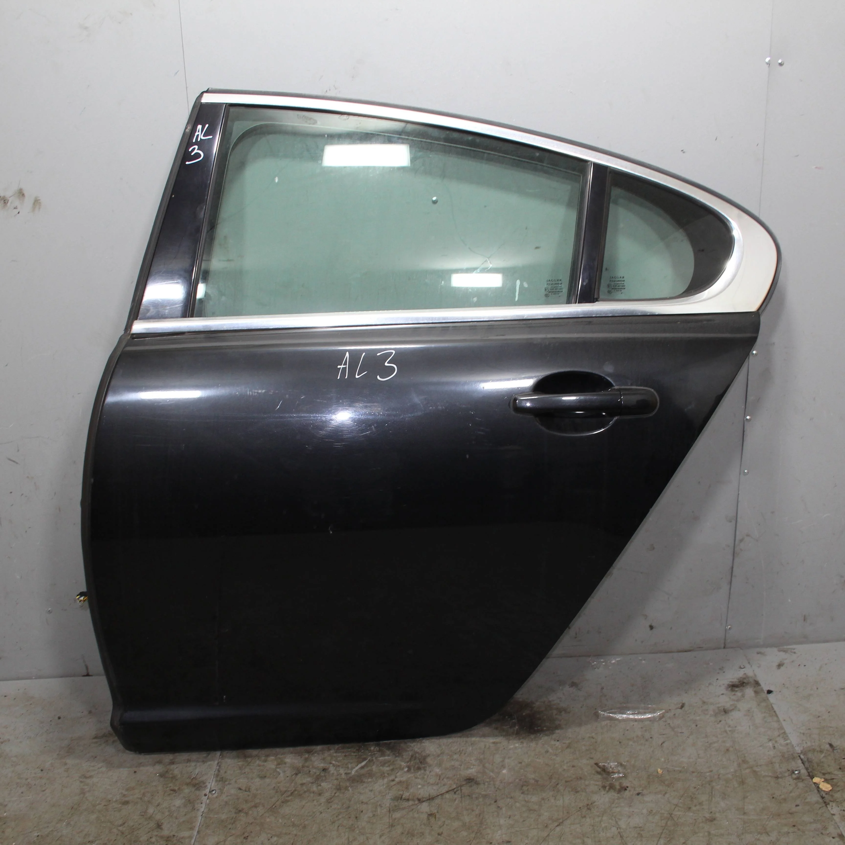 Дверь задняя левая JAGUAR XF I (2007—2011)